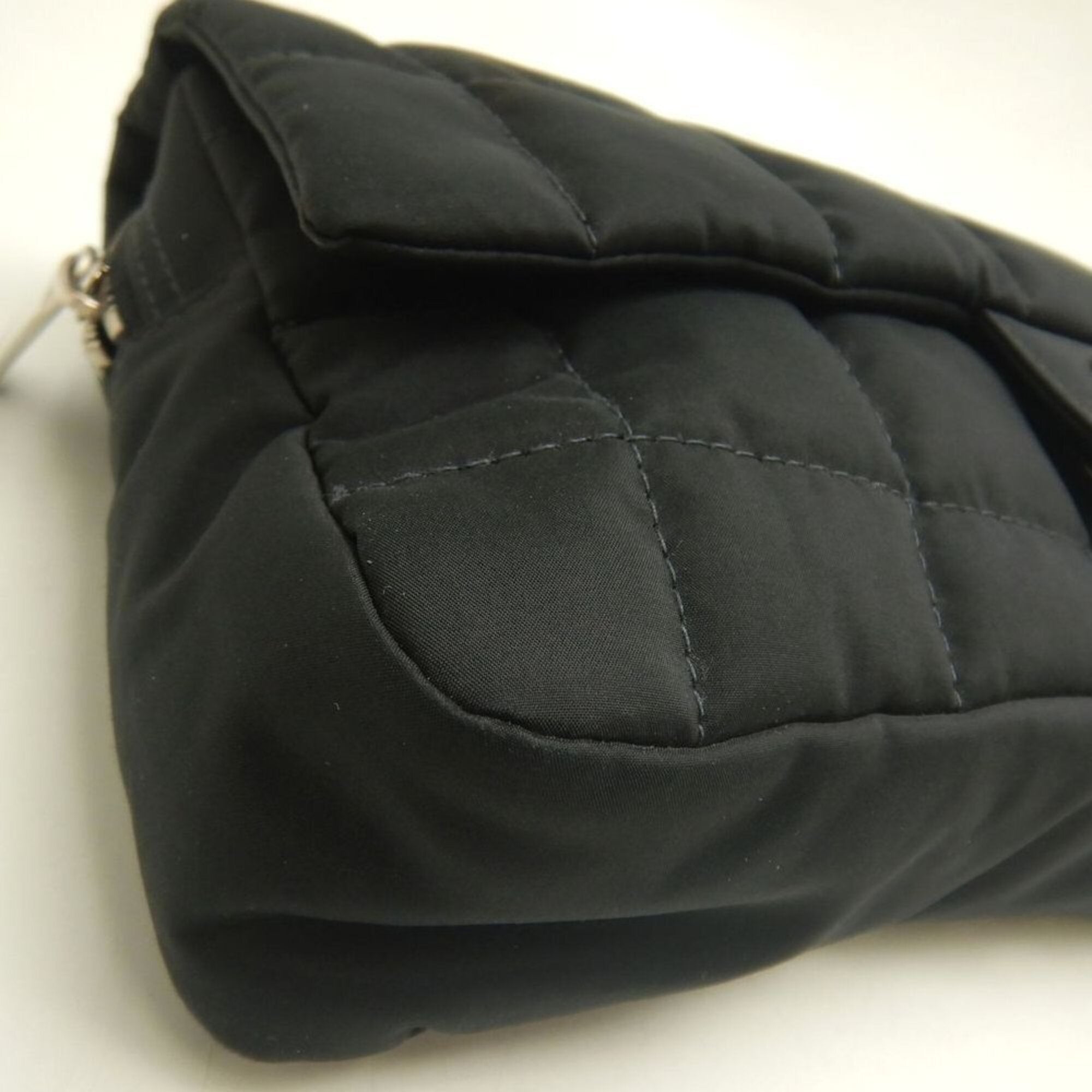 Chanel Chocolate Bar Black Nylon Canvas Shoulder Bag (Pre-Owned)