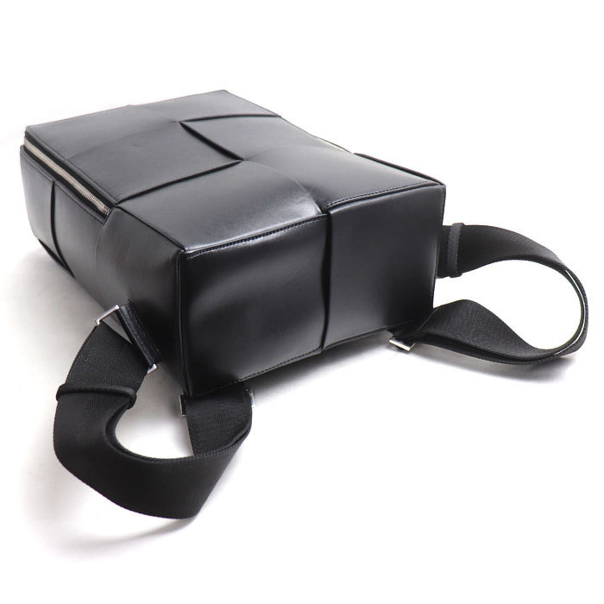 Bottega Veneta Black Leather Backpack (Pre-Owned)