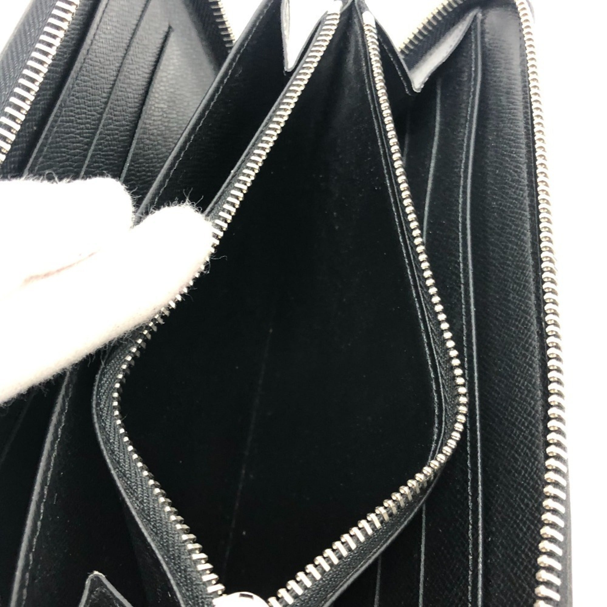 Louis Vuitton Black Epi Leather Long Wallet (Bi-Fold) (Pre-Owned)