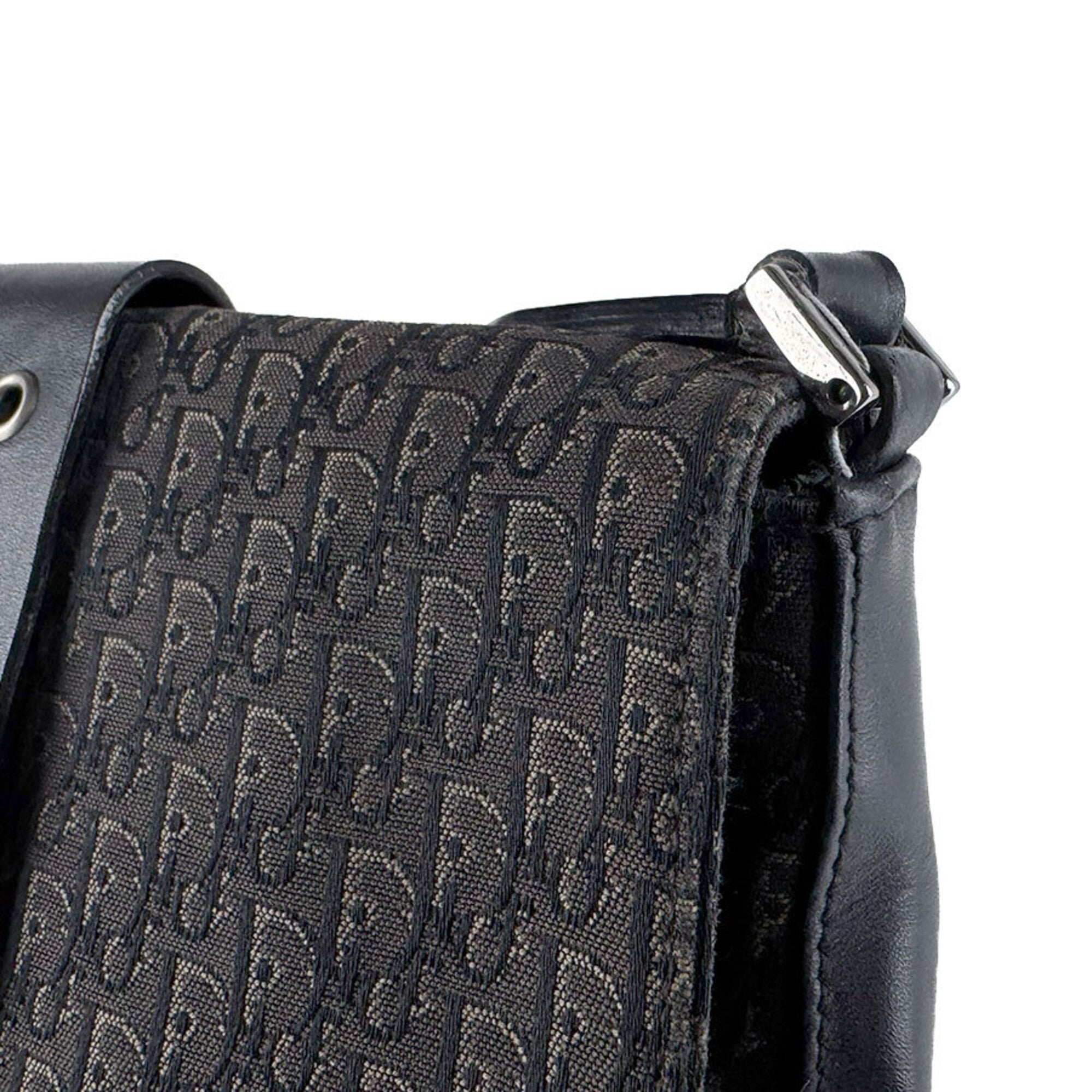 Christian Dior Black Canvas Leather Shoulder Bag (Pre-Owned)