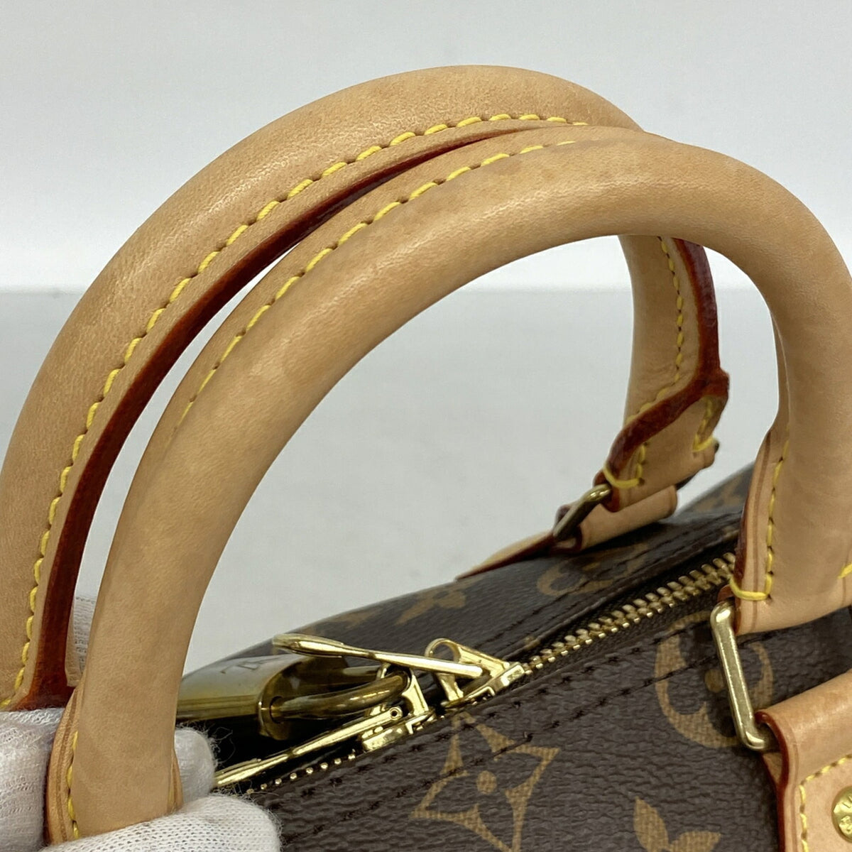 Louis Vuitton Brown Handbag (Pre-Owned)