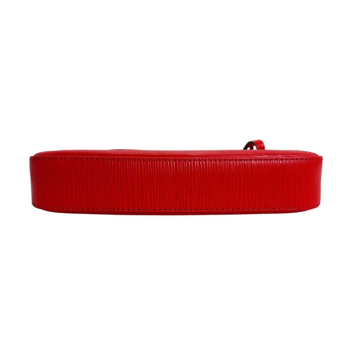 Louis Vuitton Red Color Epi Leather Pochette Pouch (Pre-Owned)