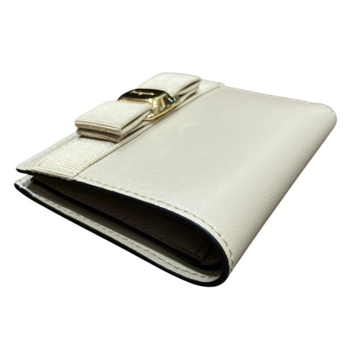 Salvatore Ferragamo Beige Coin Purse/Coin Case (Pre-Owned)