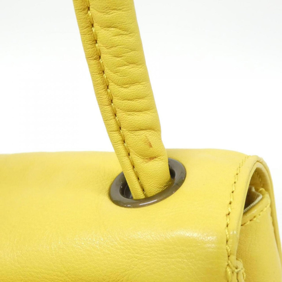 Chanel Yellow Leather Shoulder Bag (Pre-Owned)