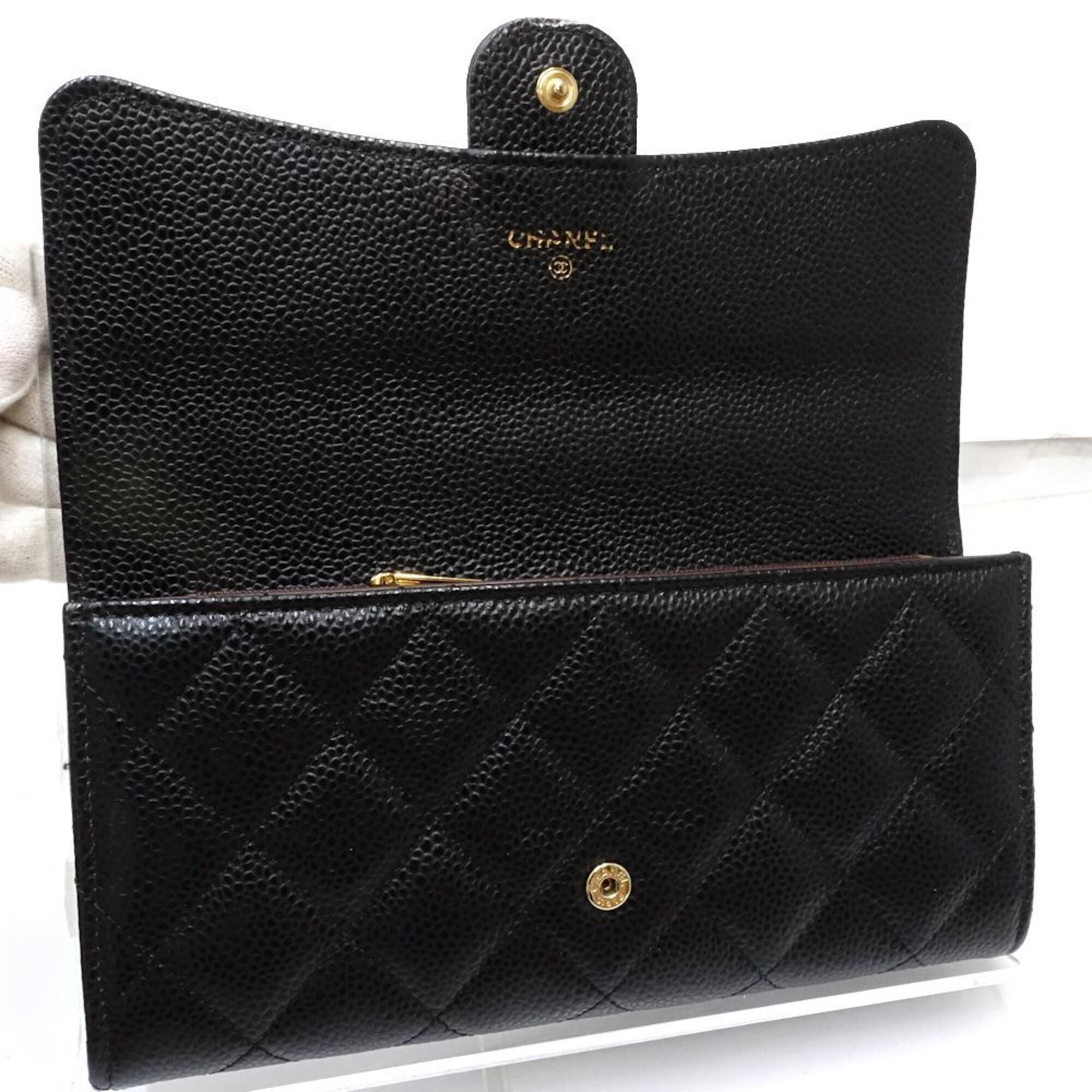 Chanel Black Grained Calfskin Long Wallet (Bi-Fold) (Pre-Owned)