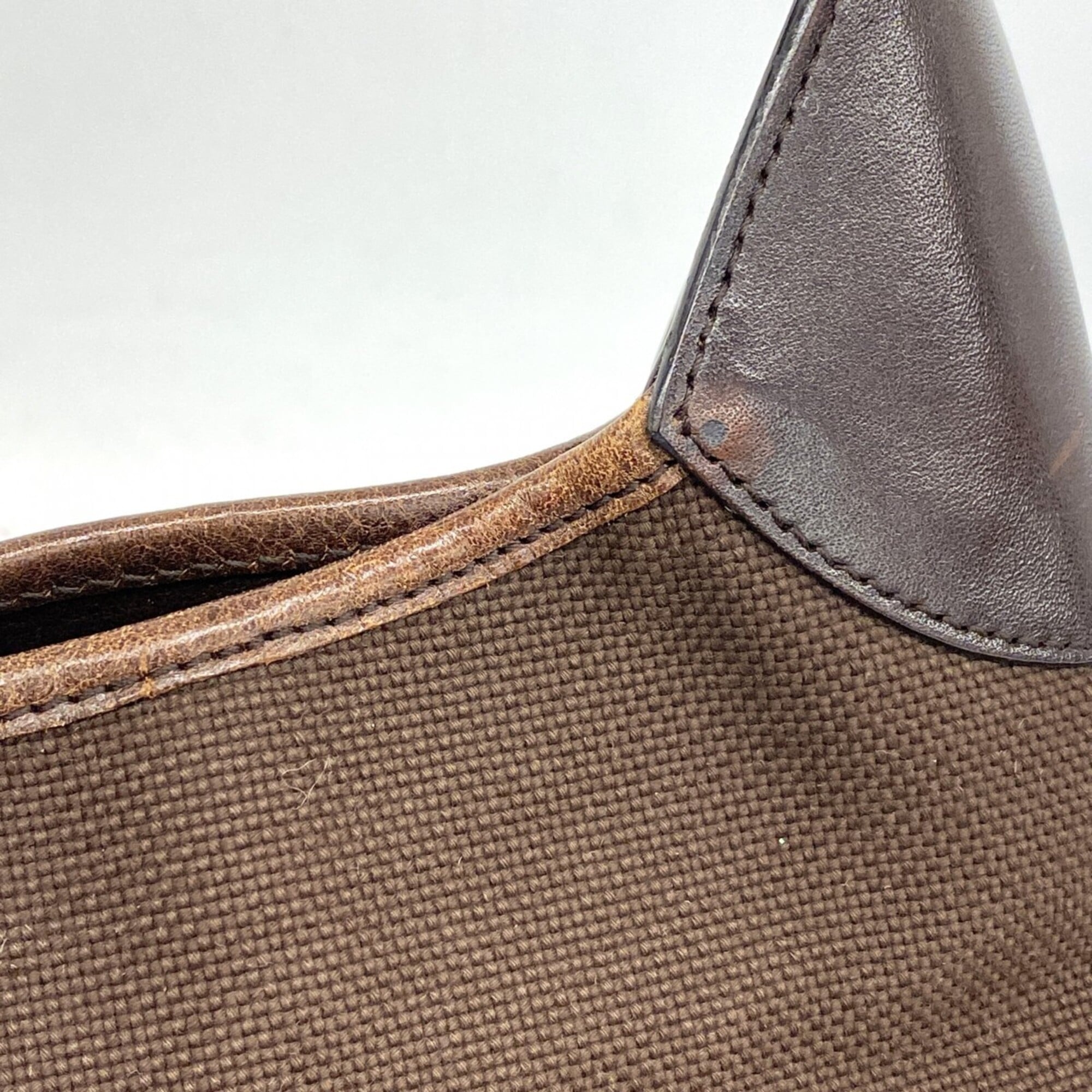 Gucci Brown Canvas Shoulder Bag (Pre-Owned)