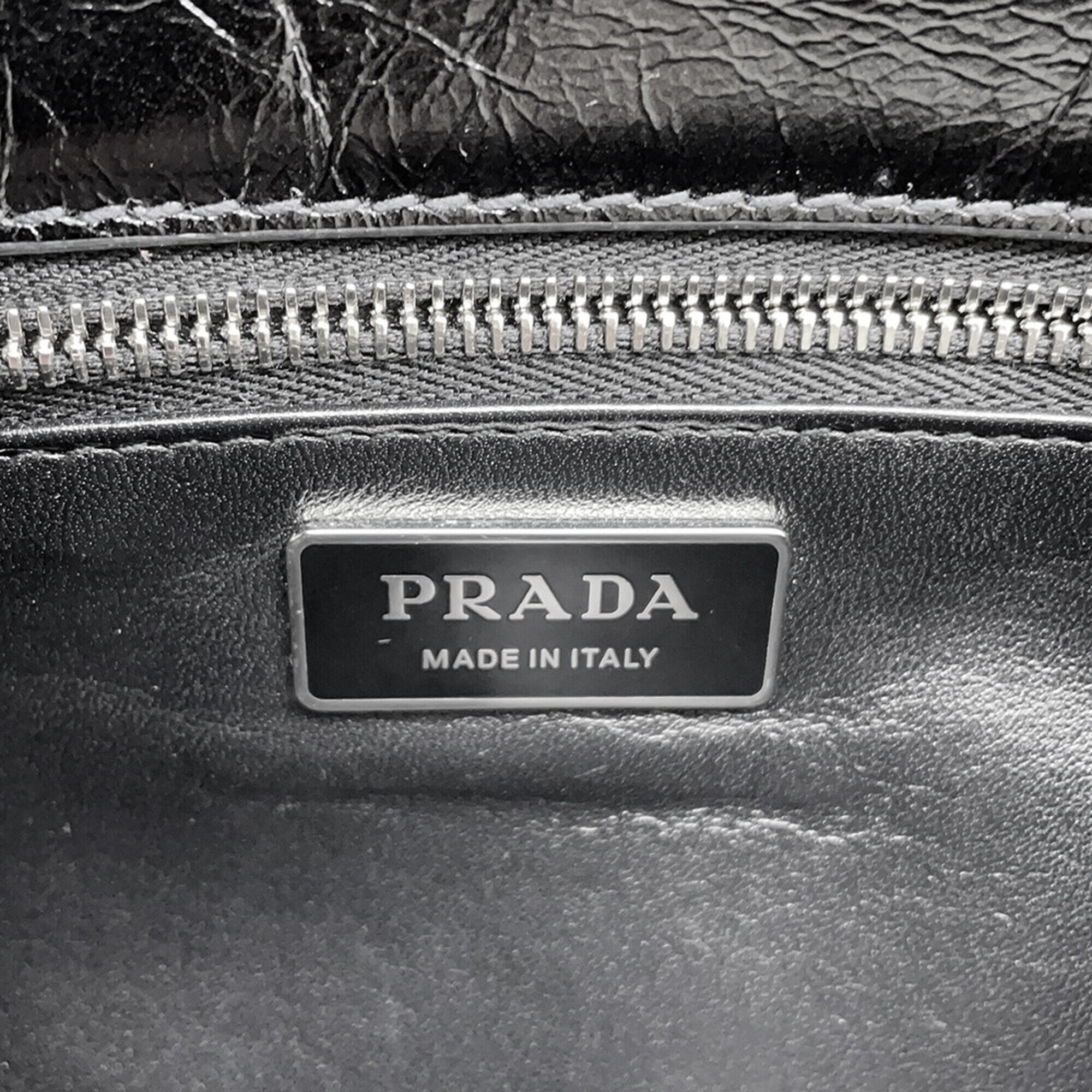 Prada Black Leather Handbag Shoulder Bag (Pre-Owned)