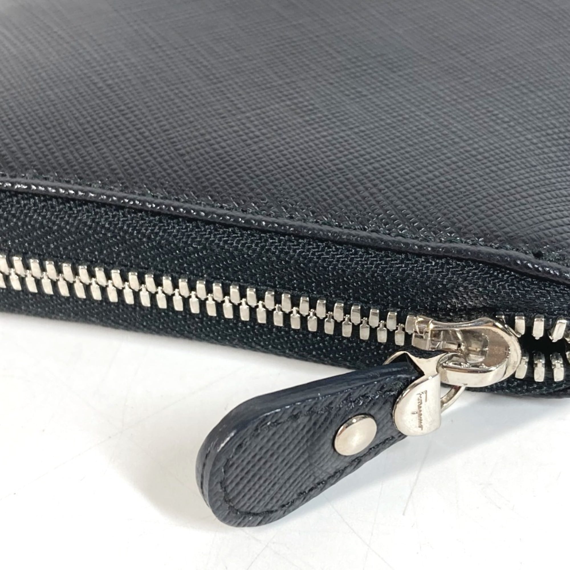Salvatore Ferragamo Black Leather (Pre-Owned)