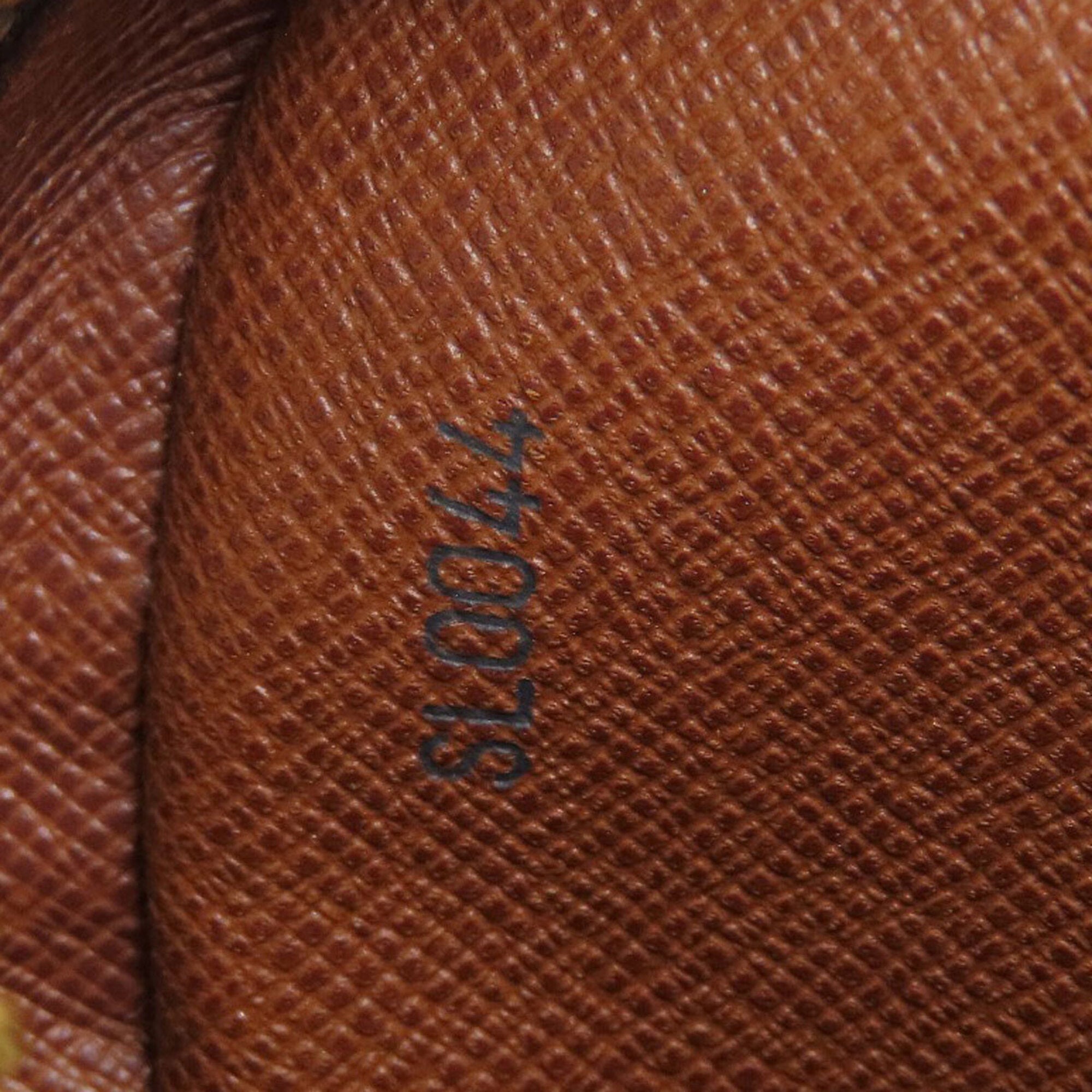 Louis Vuitton Monogram Monogram Shoulder Bag (Pre-Owned)