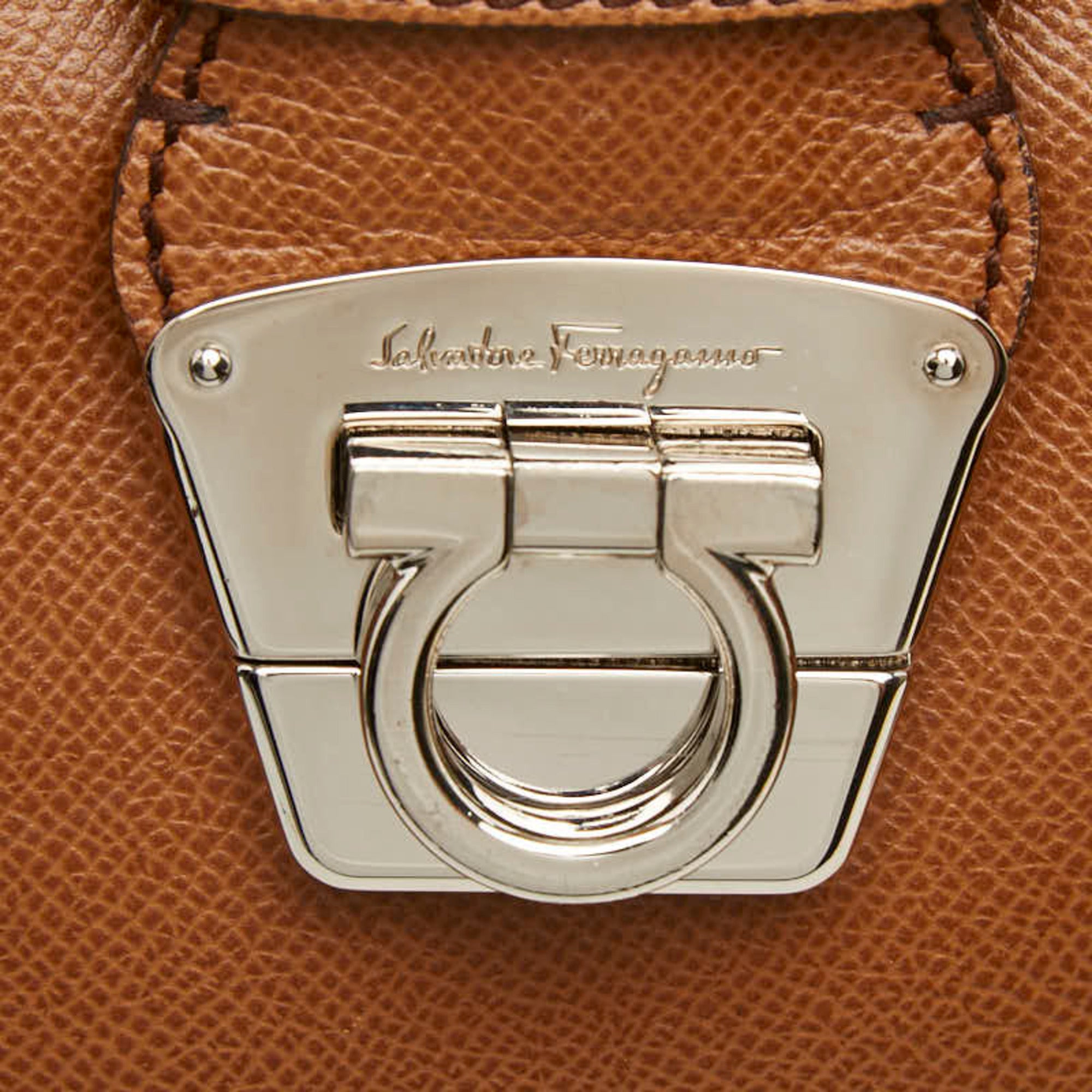 Salvatore Ferragamo Brown Leather Shoulder Bag Tote Bag (Pre-Owned)