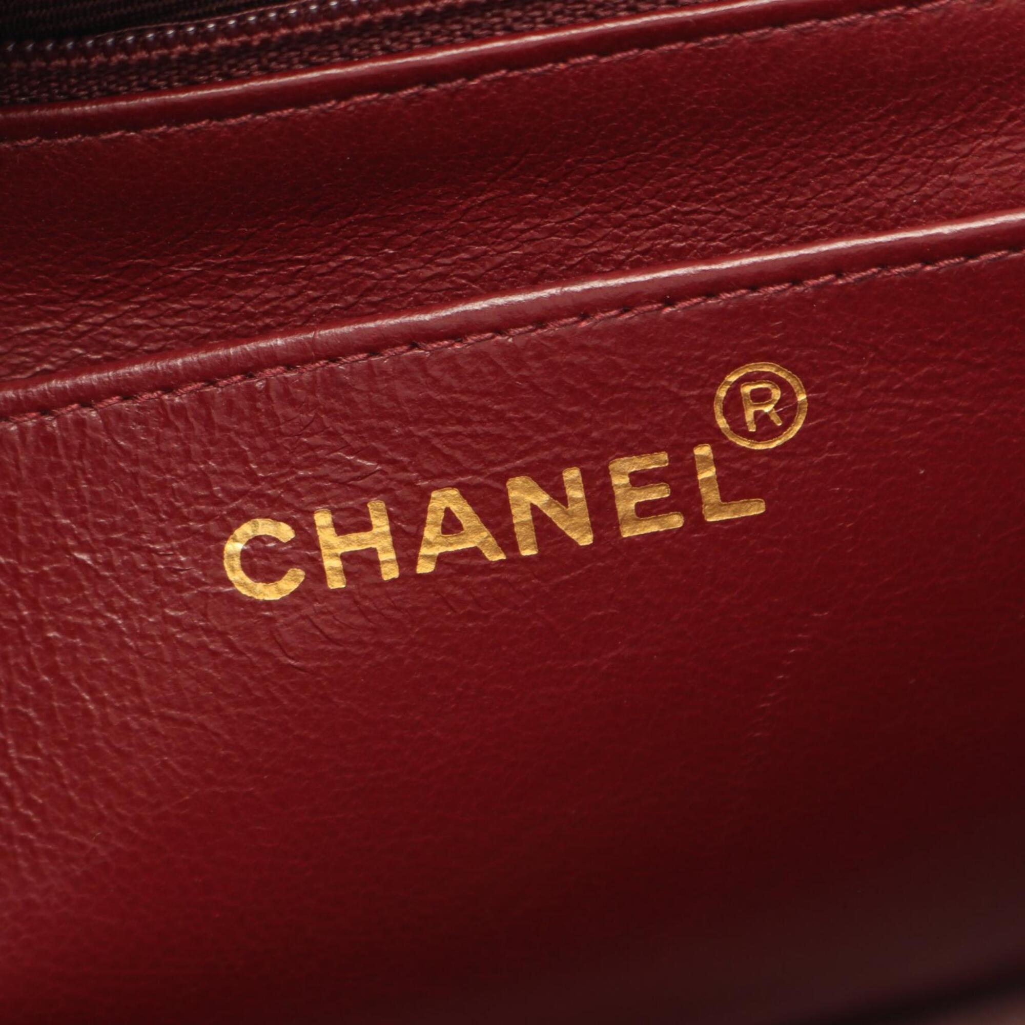 Chanel Black Leather Handbag Shoulder Bag (Pre-Owned)