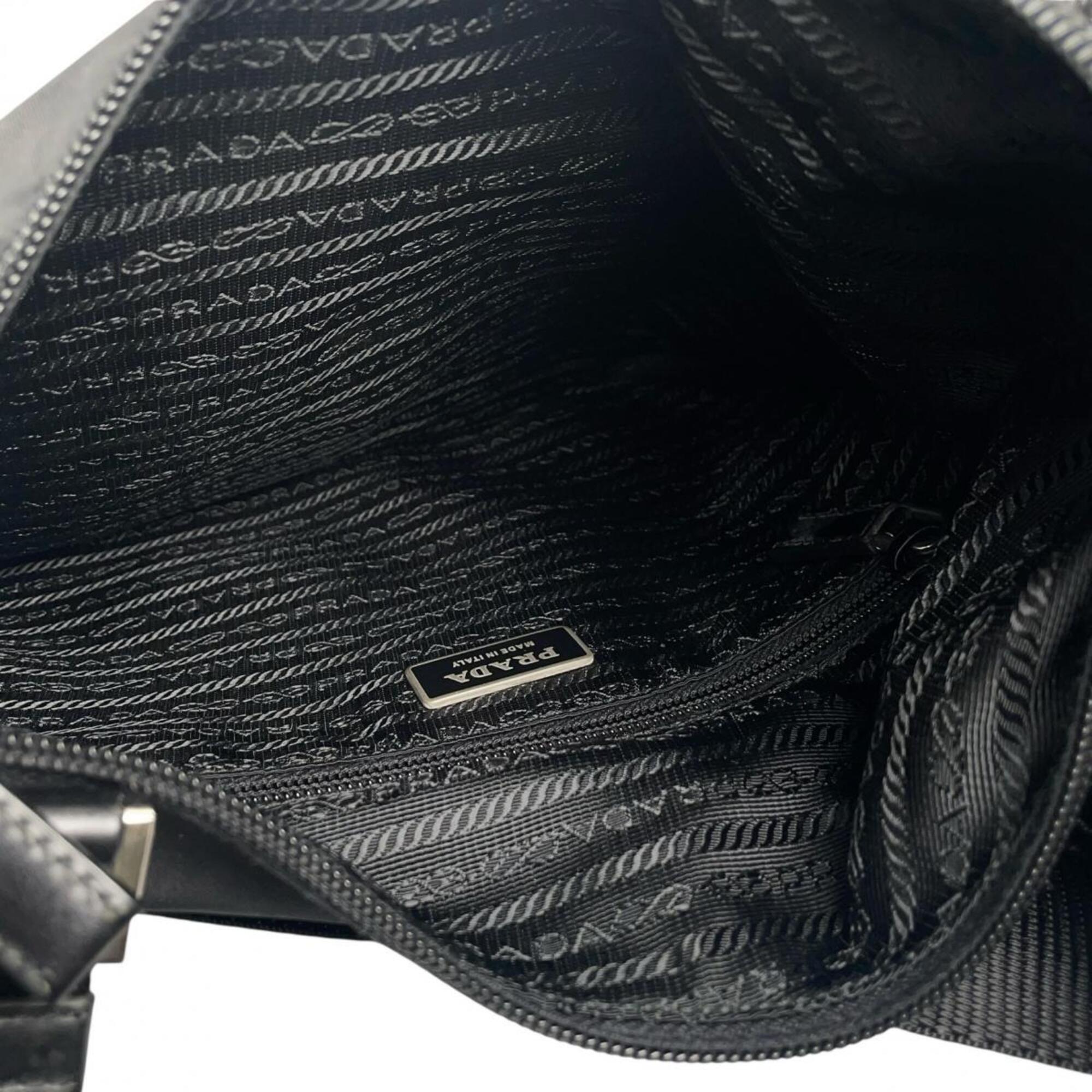 Prada Black Nylon Shoulder Bag (Pre-Owned)