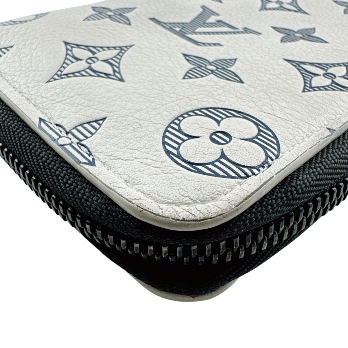 Louis Vuitton Monogram Shadow White Leather Long Wallet (Bi-Fold) (Pre-Owned)