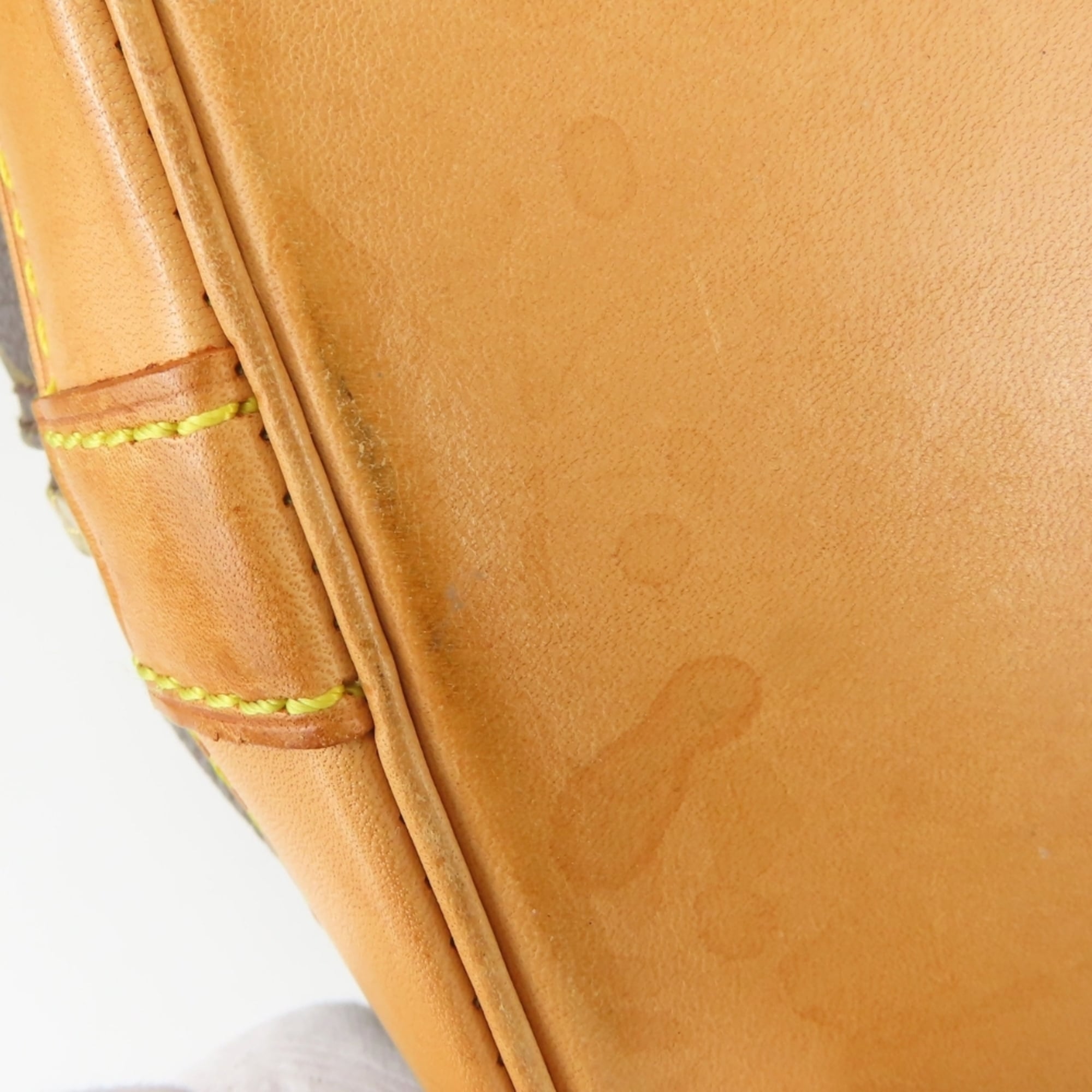 Louis Vuitton Brown Monogram Leather Handbag (Pre-Owned)