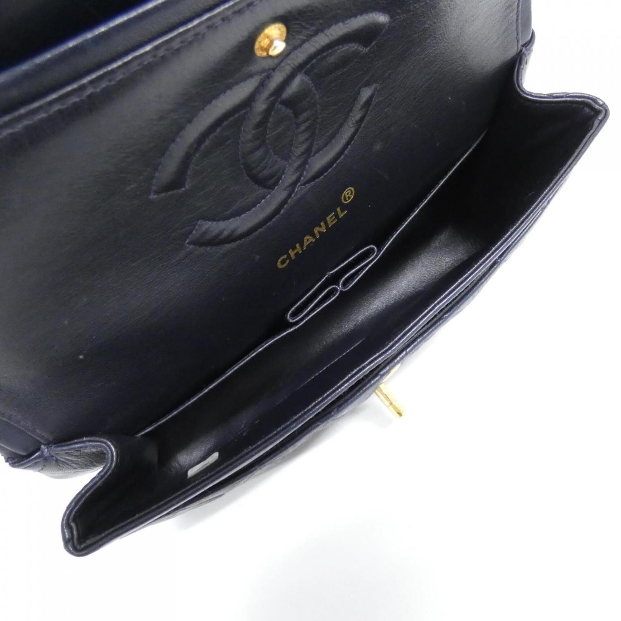 Chanel Navy Leather Shoulder Bag (Pre-Owned)