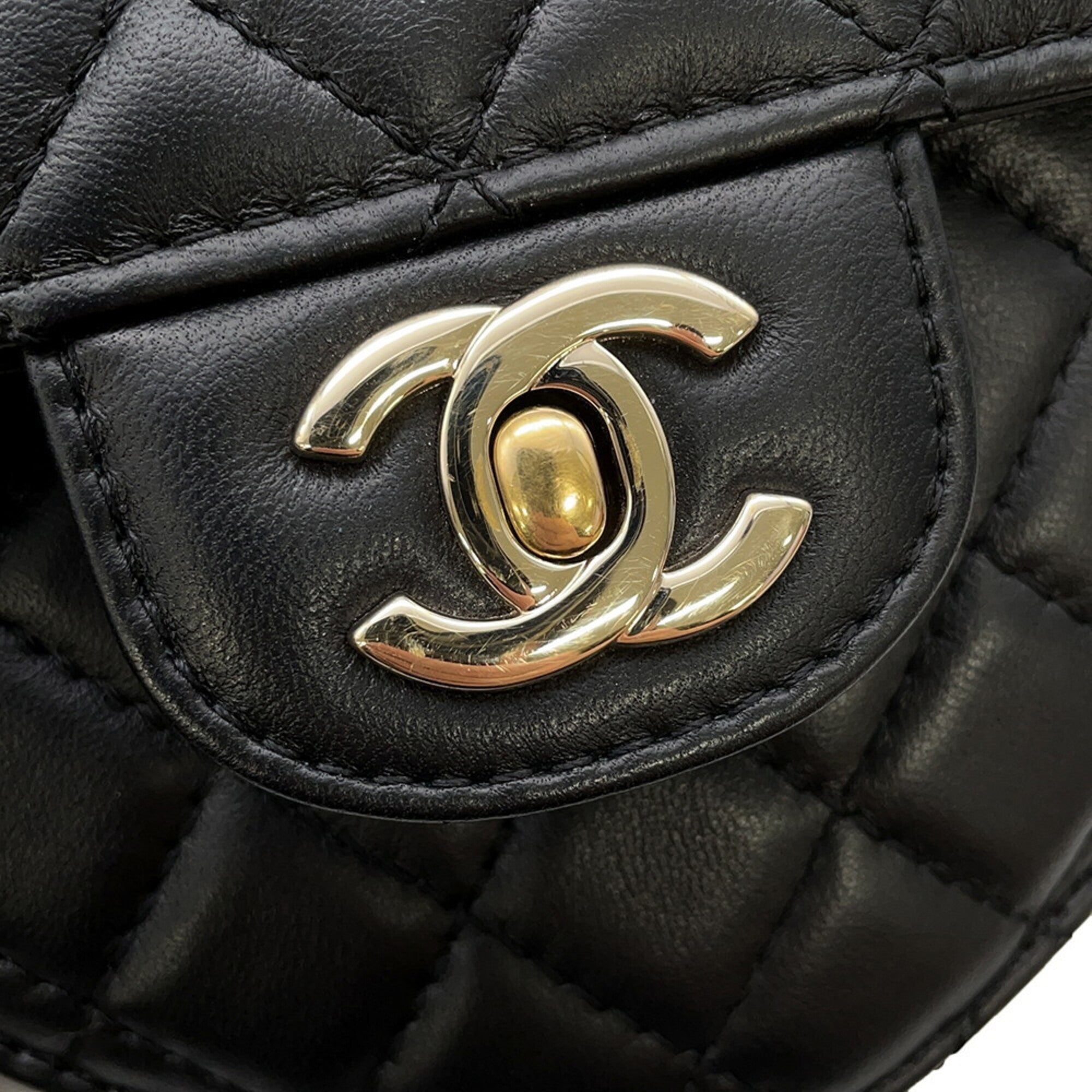 Chanel Black Leather Handbag Shoulder Bag (Pre-Owned)