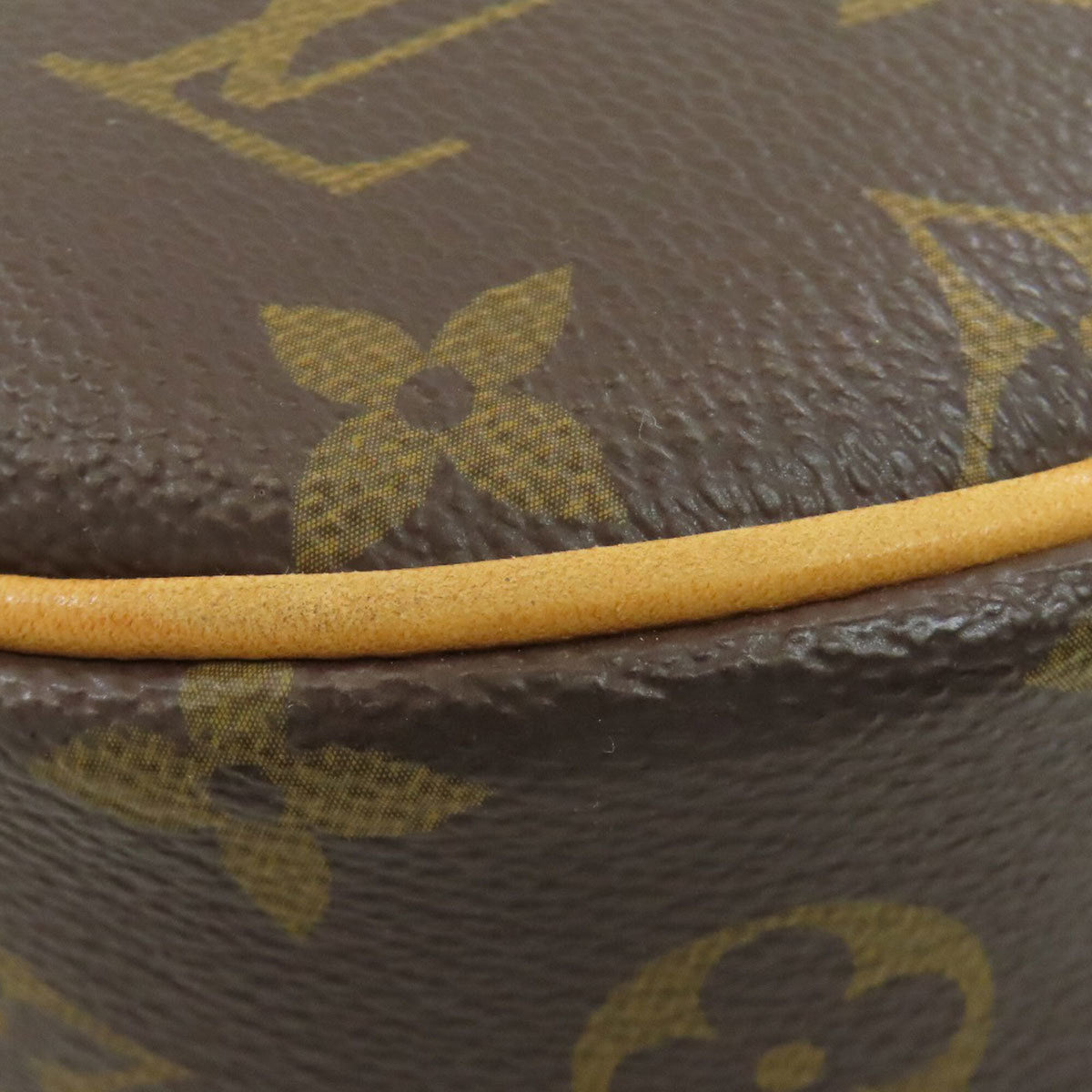 Louis Vuitton Brown Monogram Monogram Canvas Shoulder Bag (Pre-Owned)