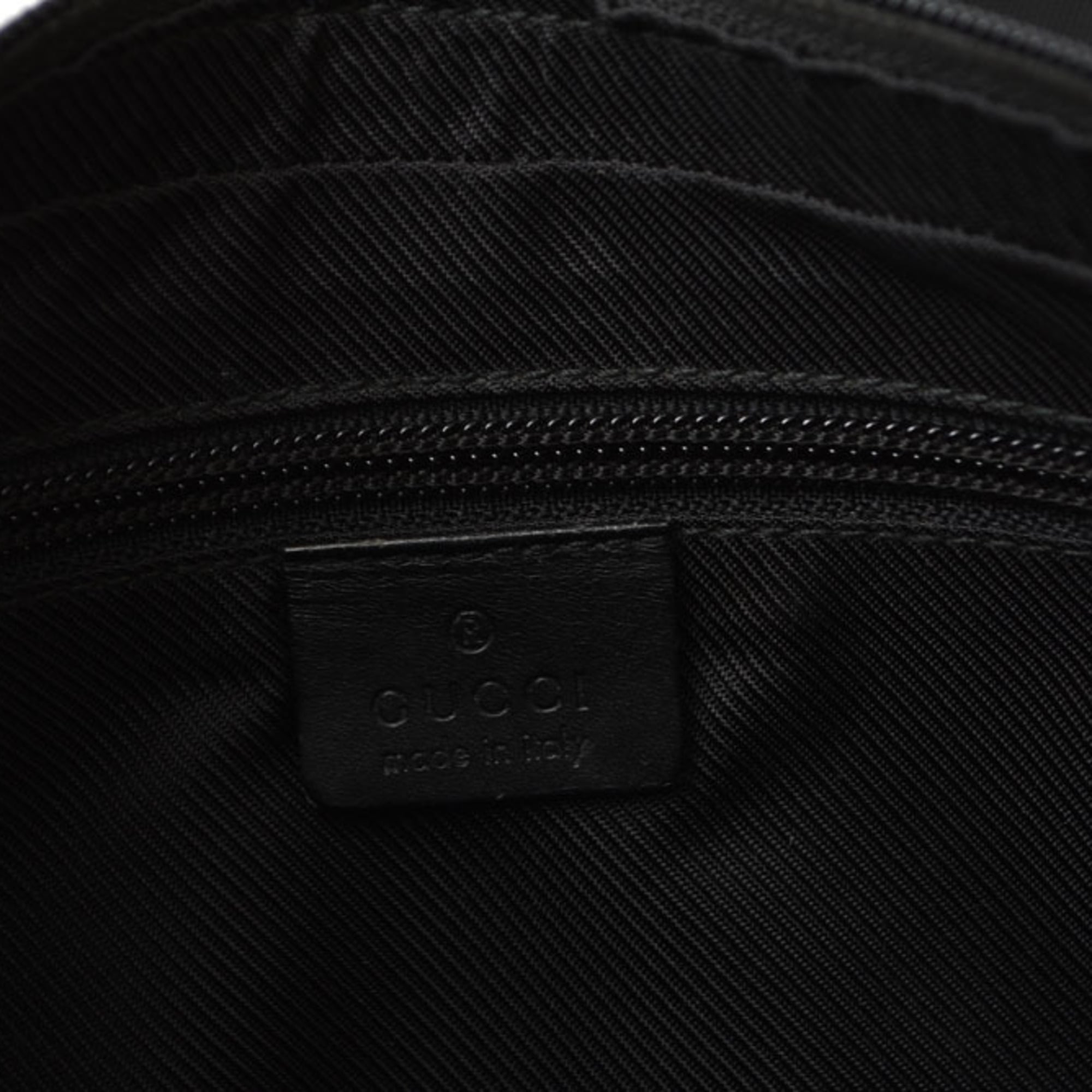 Gucci Black Gg Canvas Shoulder Bag (Pre-Owned)