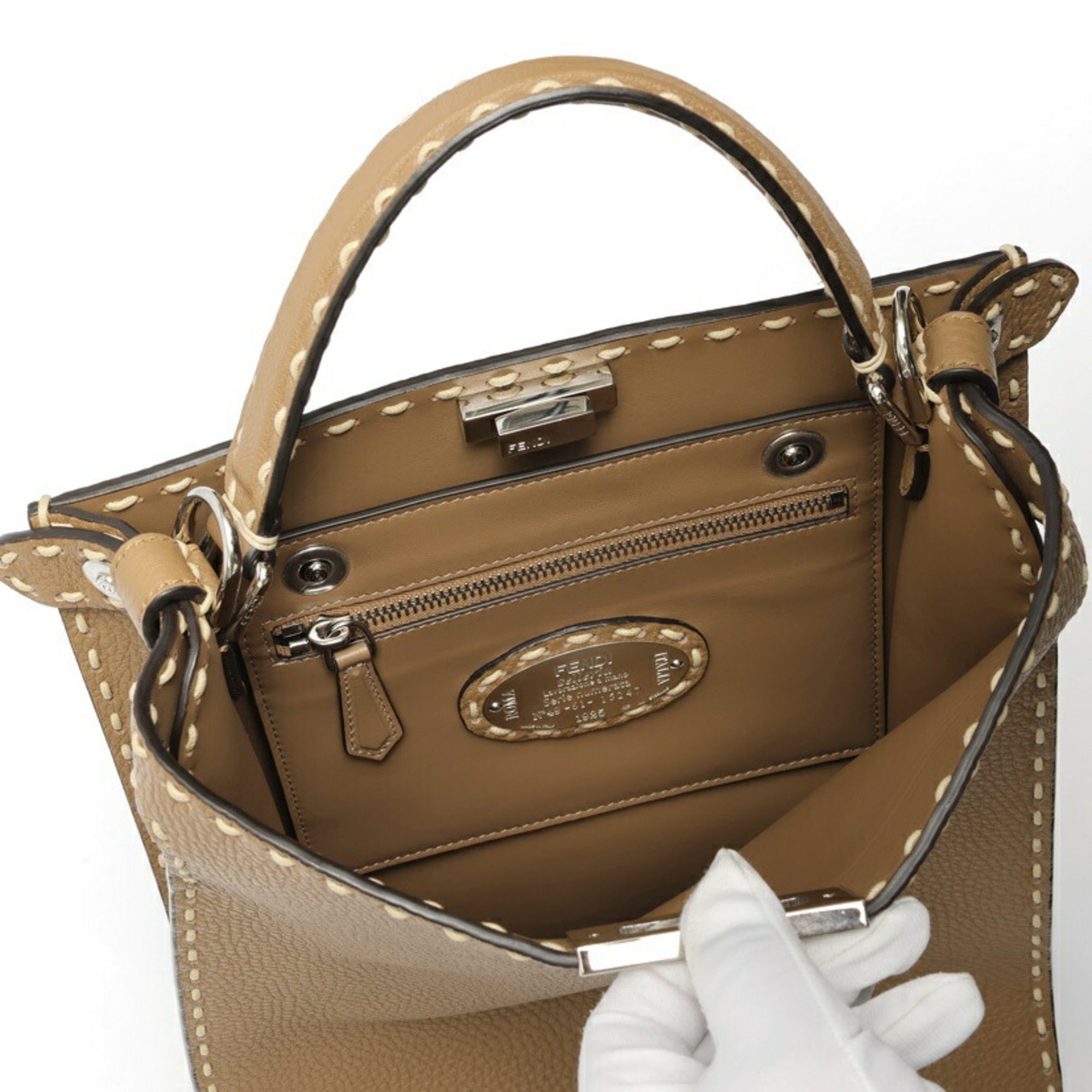 Fendi Brown Leather Handbag Shoulder Bag (Pre-Owned)