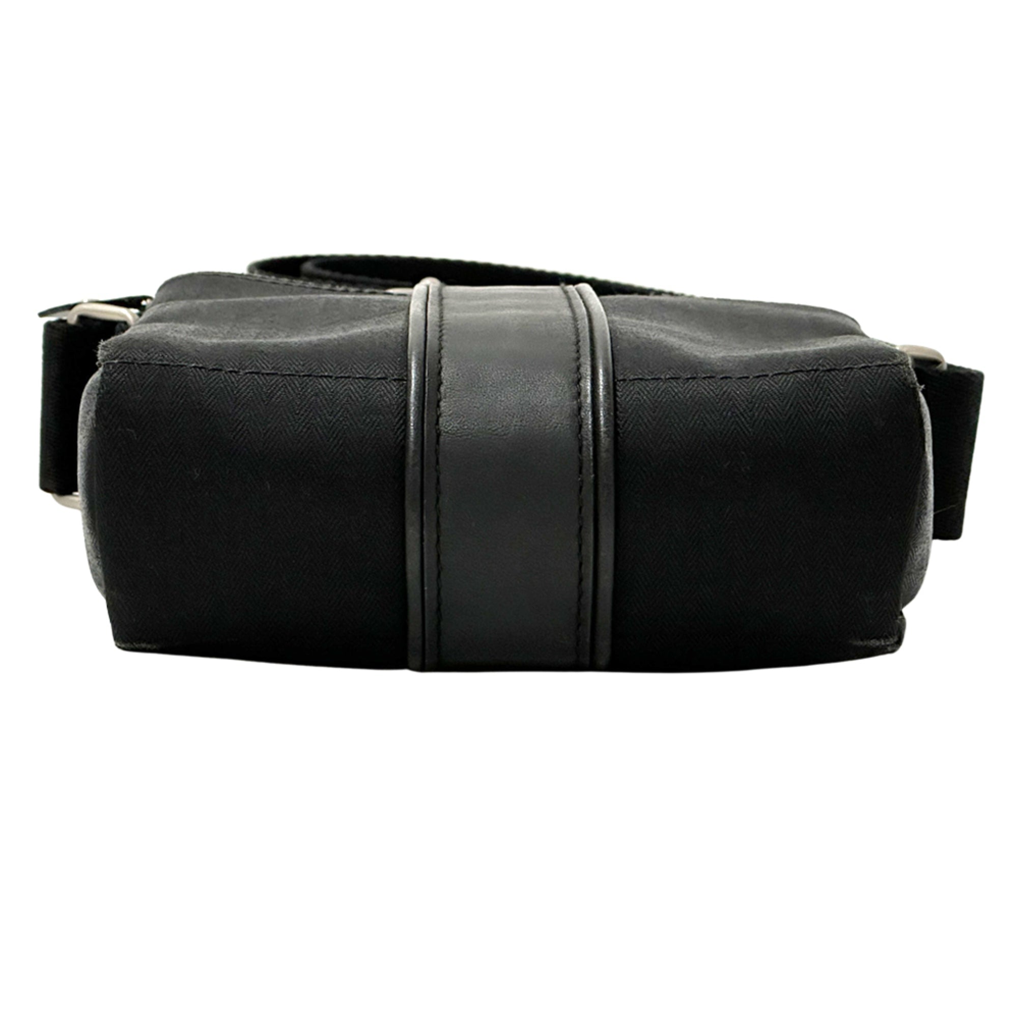 Hermes Black Toile Chevron Handbag Shoulder Bag (Pre-Owned)