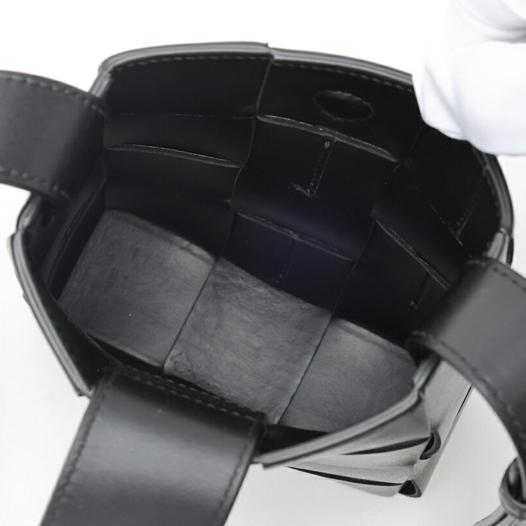 Bottega Veneta Black Leather (Pre-Owned)