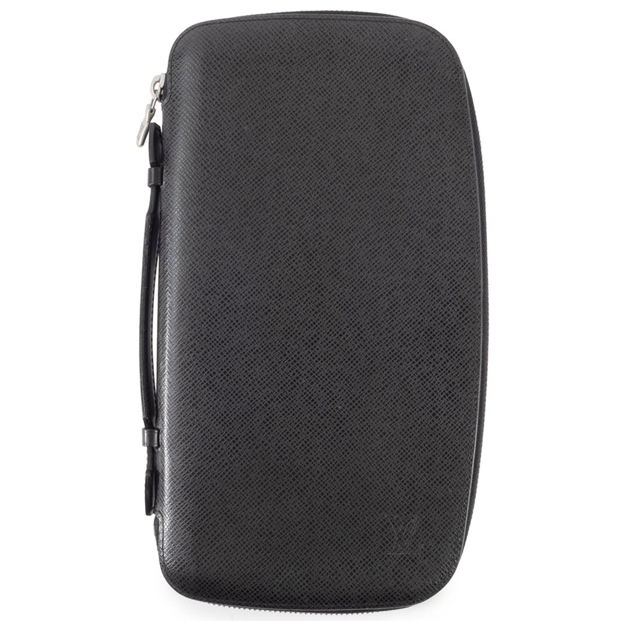 Louis Vuitton Black Taiga Leather Leather Long Bill Wallet (Bi-Fold) (Pre-Owned)