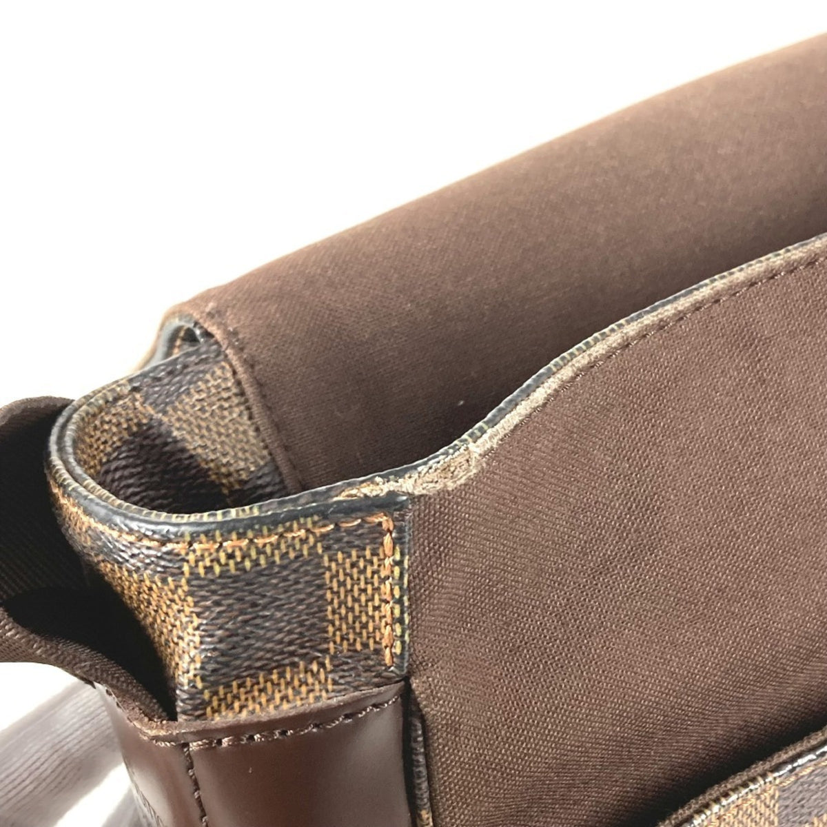 Louis Vuitton Brown Damier Canvas Messenger Bag Shoulder Bag (Pre-Owned)