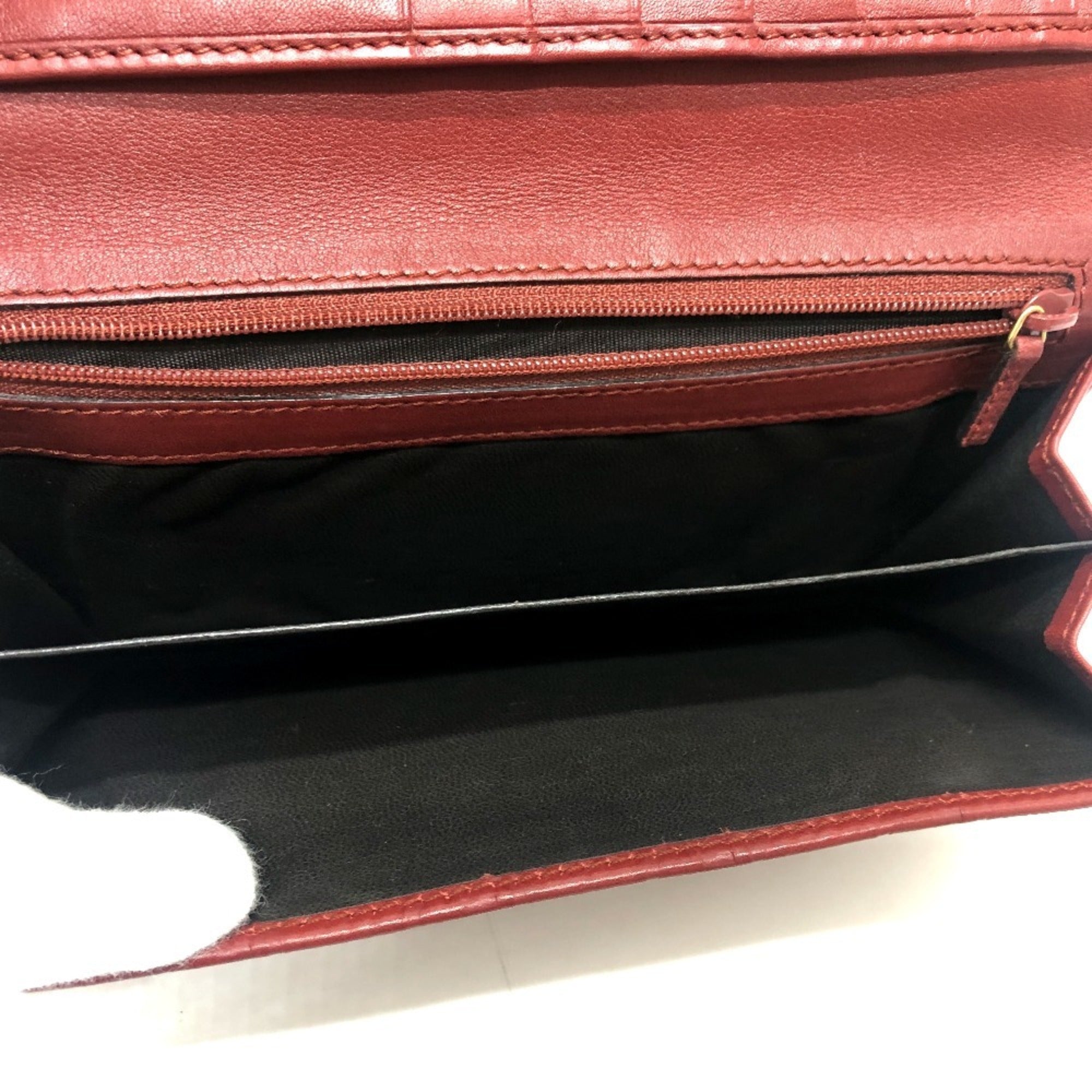 Gucci Red Color Gg Leather Long Wallet (Bi-Fold) (Pre-Owned)