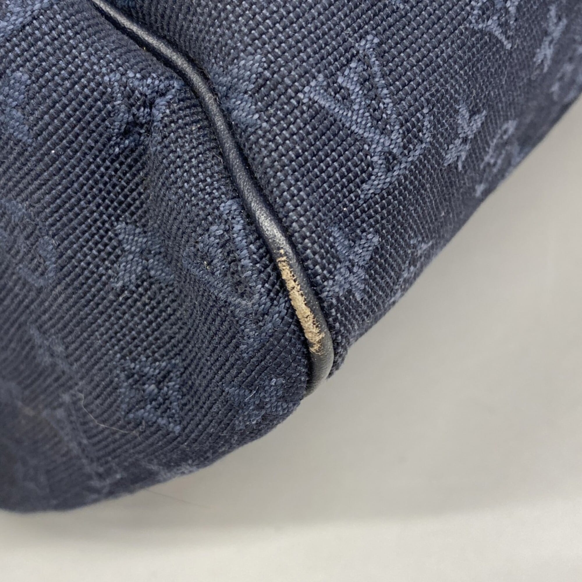 Louis Vuitton Tst Blue Handbag (Pre-Owned)