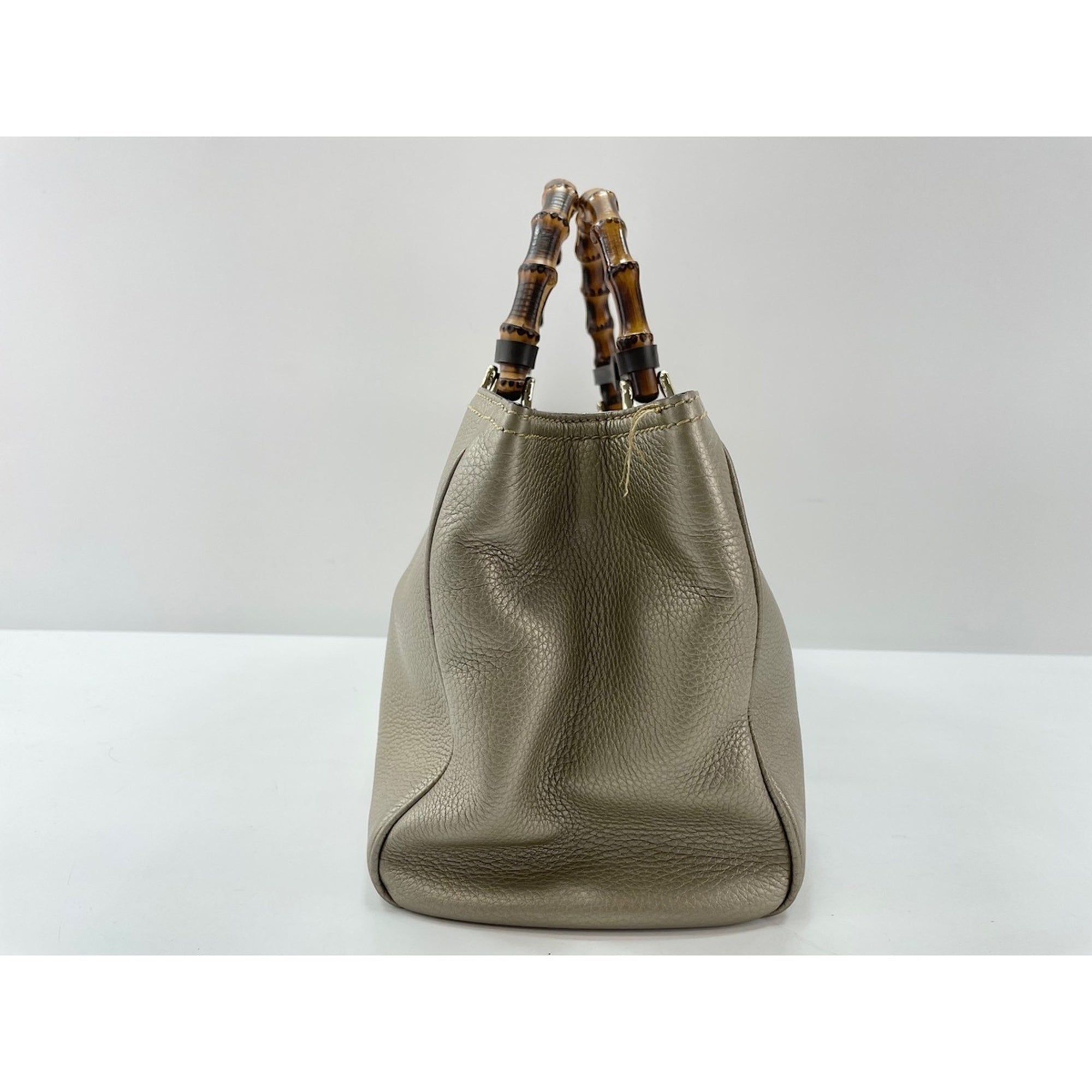 Gucci Gold Handbag (Pre-Owned)