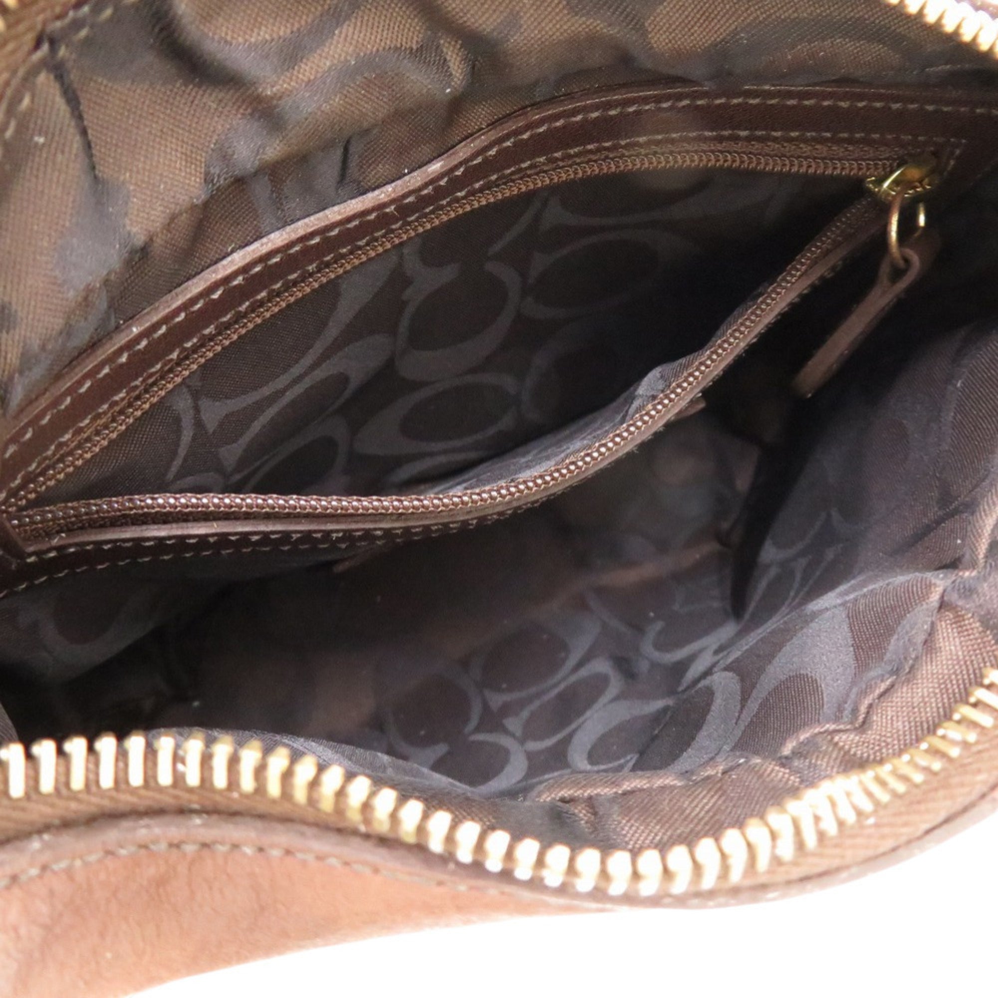 Coach Brown Leather Shoulder Bag (Pre-Owned)