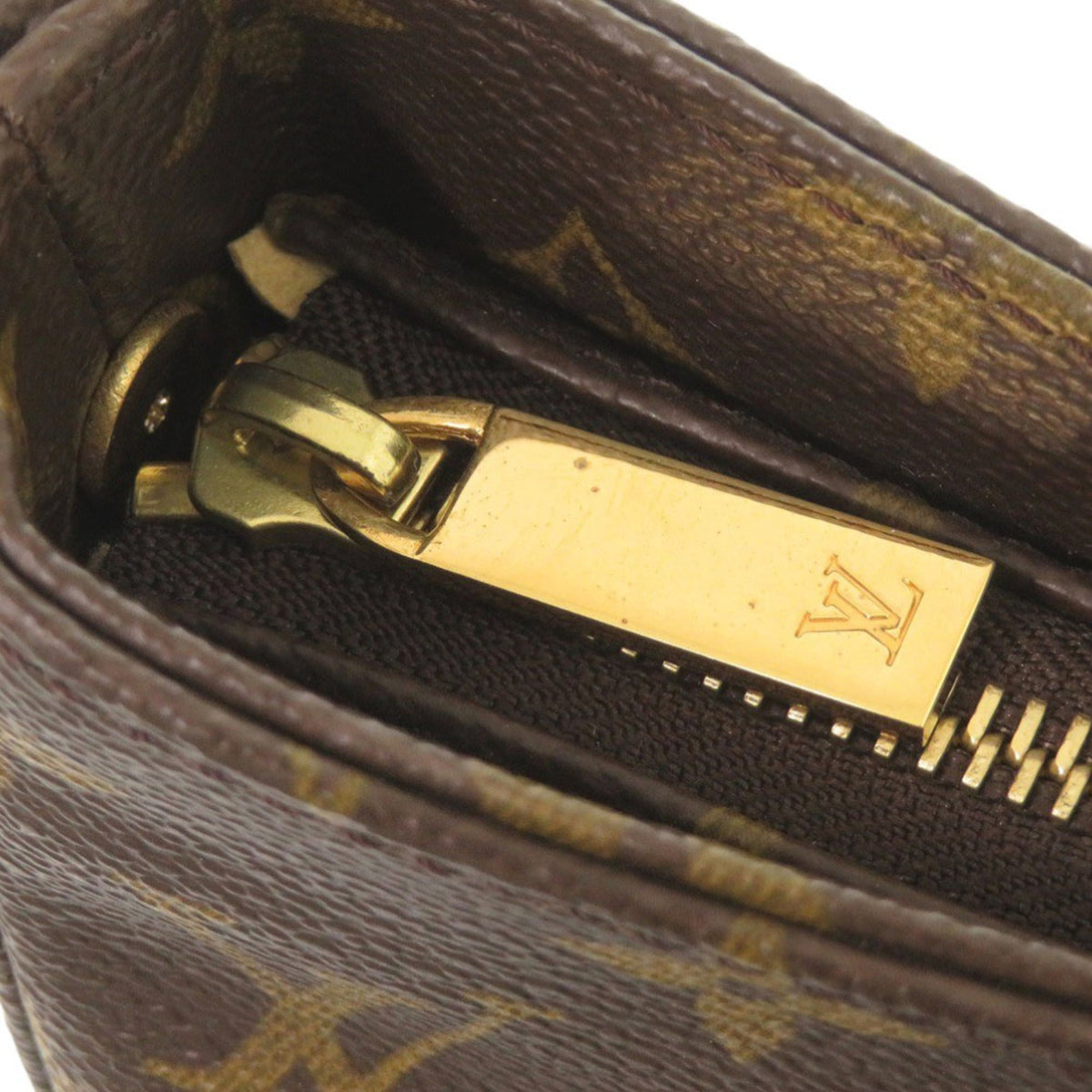 Louis Vuitton Brown Monogram Shoulder Bag (Pre-Owned)