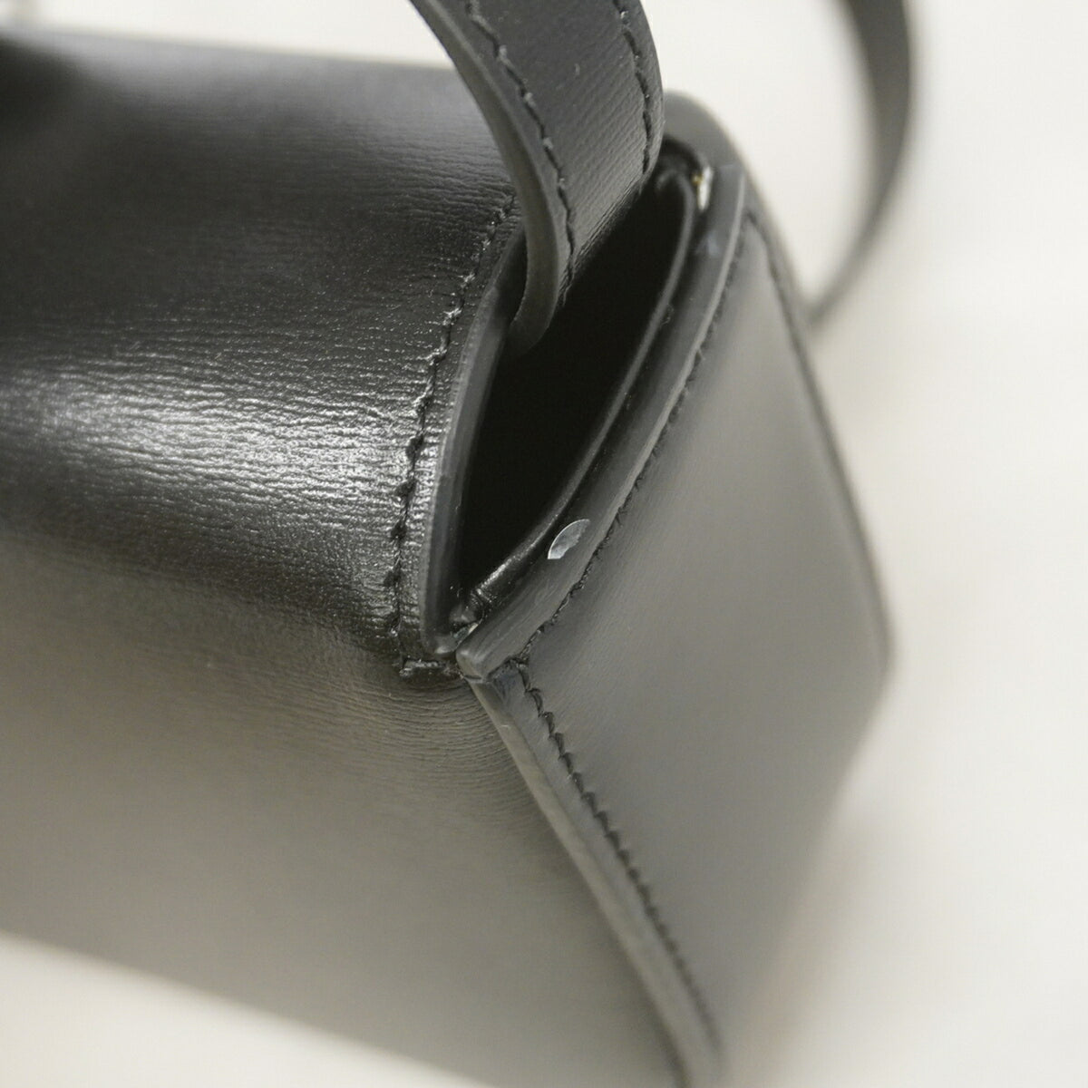 Celine Black Leather Shoulder Bag (Pre-Owned)