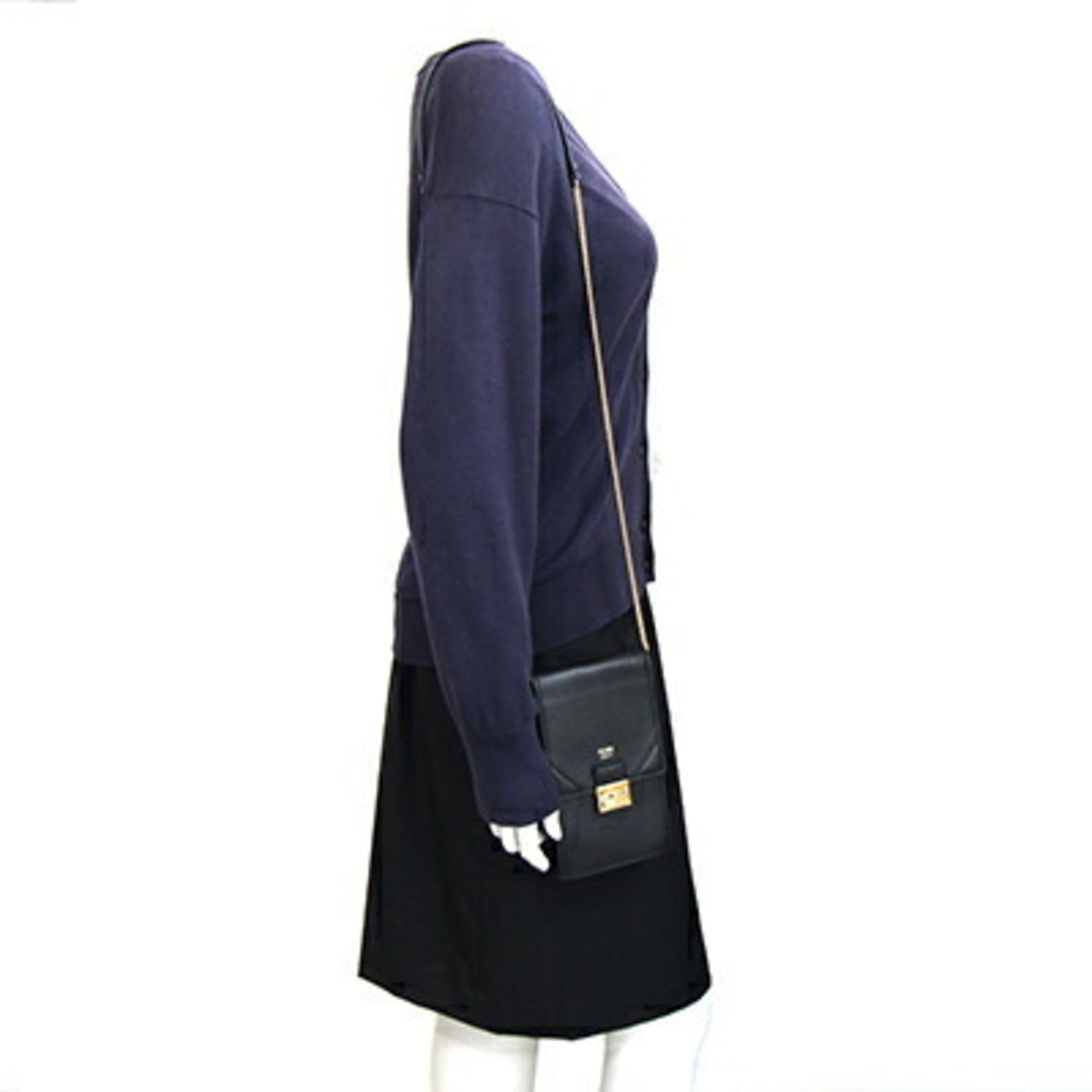 Fendi Black Leather Pochette Shoulder Bag (Pre-Owned)