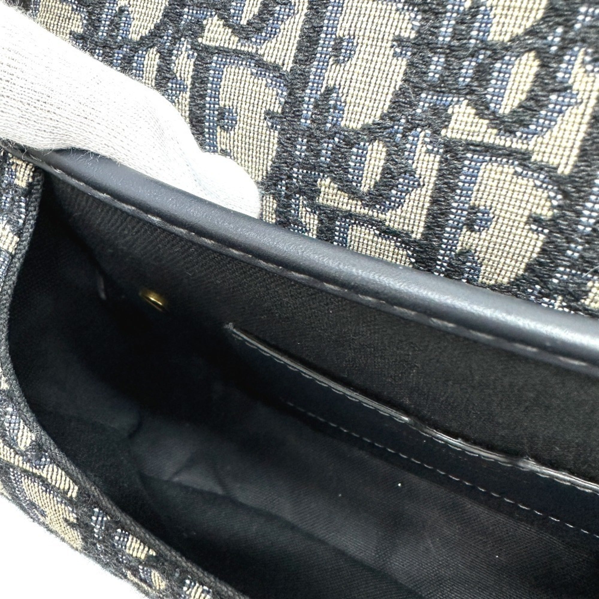 Christian Dior Gray Leather Shoulder Bag (Pre-Owned)