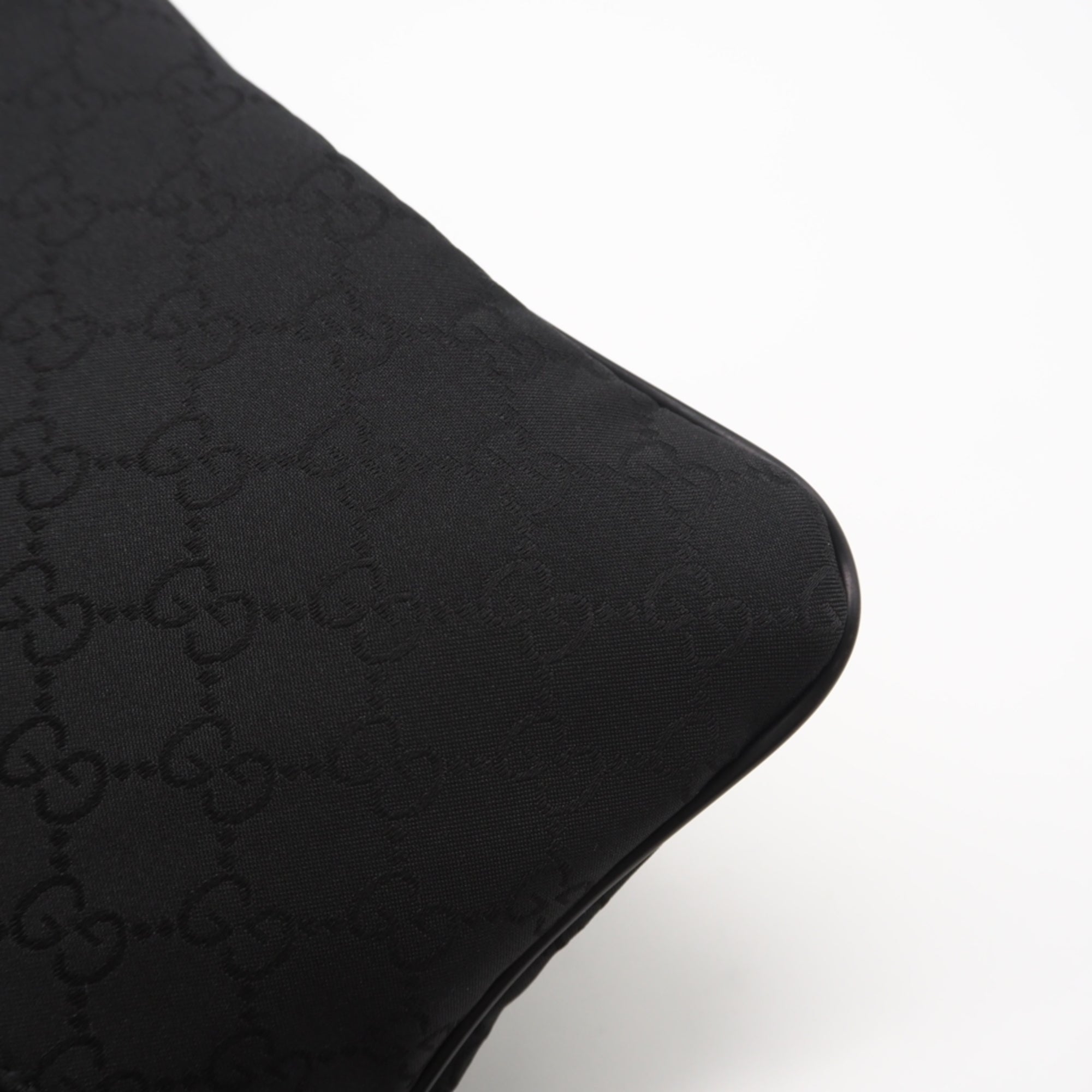 Gucci Black Gray Nylon Leather Shoulder Bag (Pre-Owned)