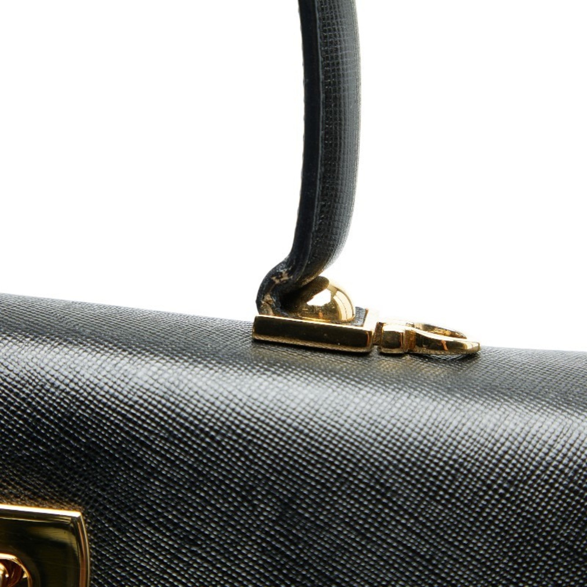 Salvatore Ferragamo Black Leather Handbag Shoulder Bag (Pre-Owned)