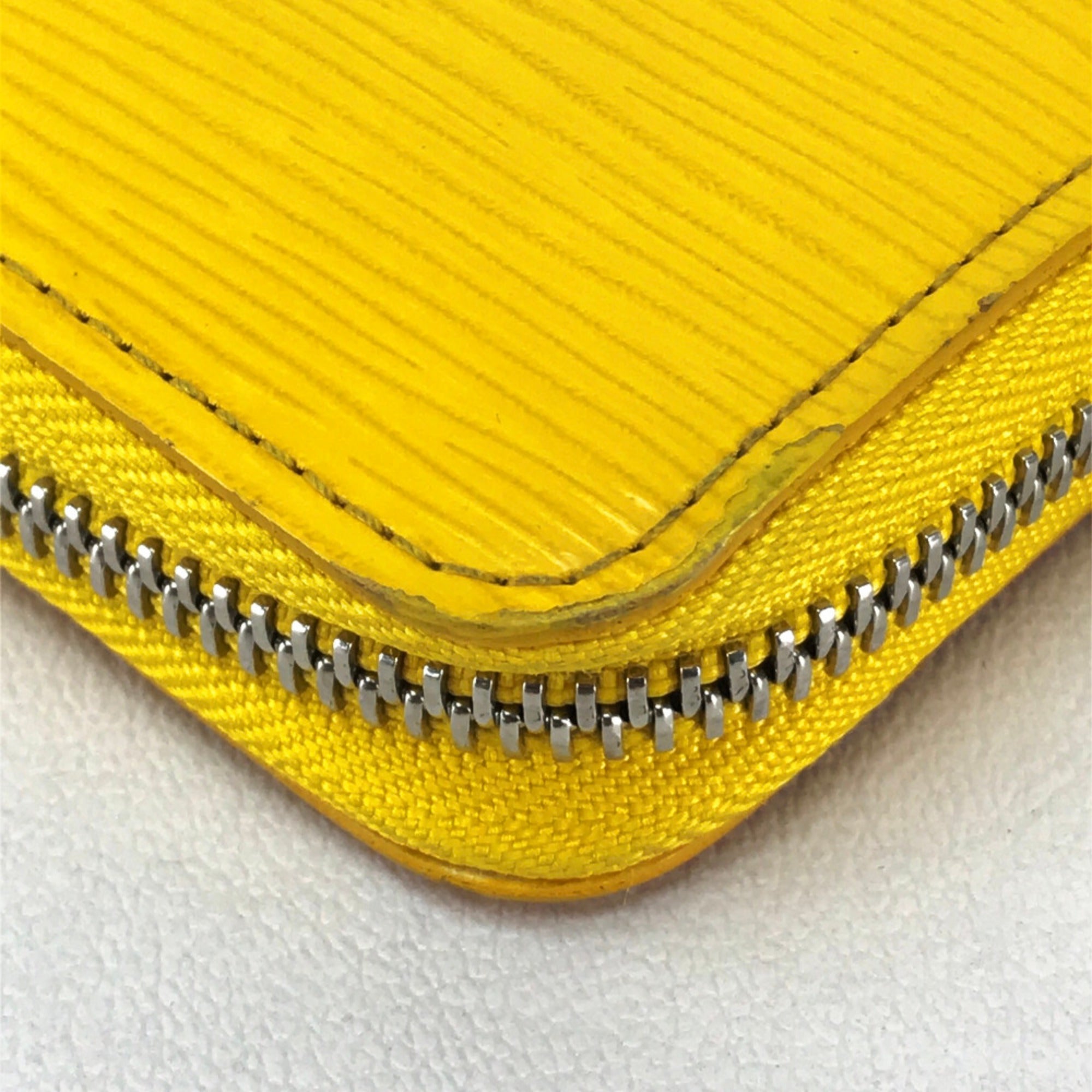 Louis Vuitton Yellow Leather Long Wallet (Bi-Fold) (Pre-Owned)