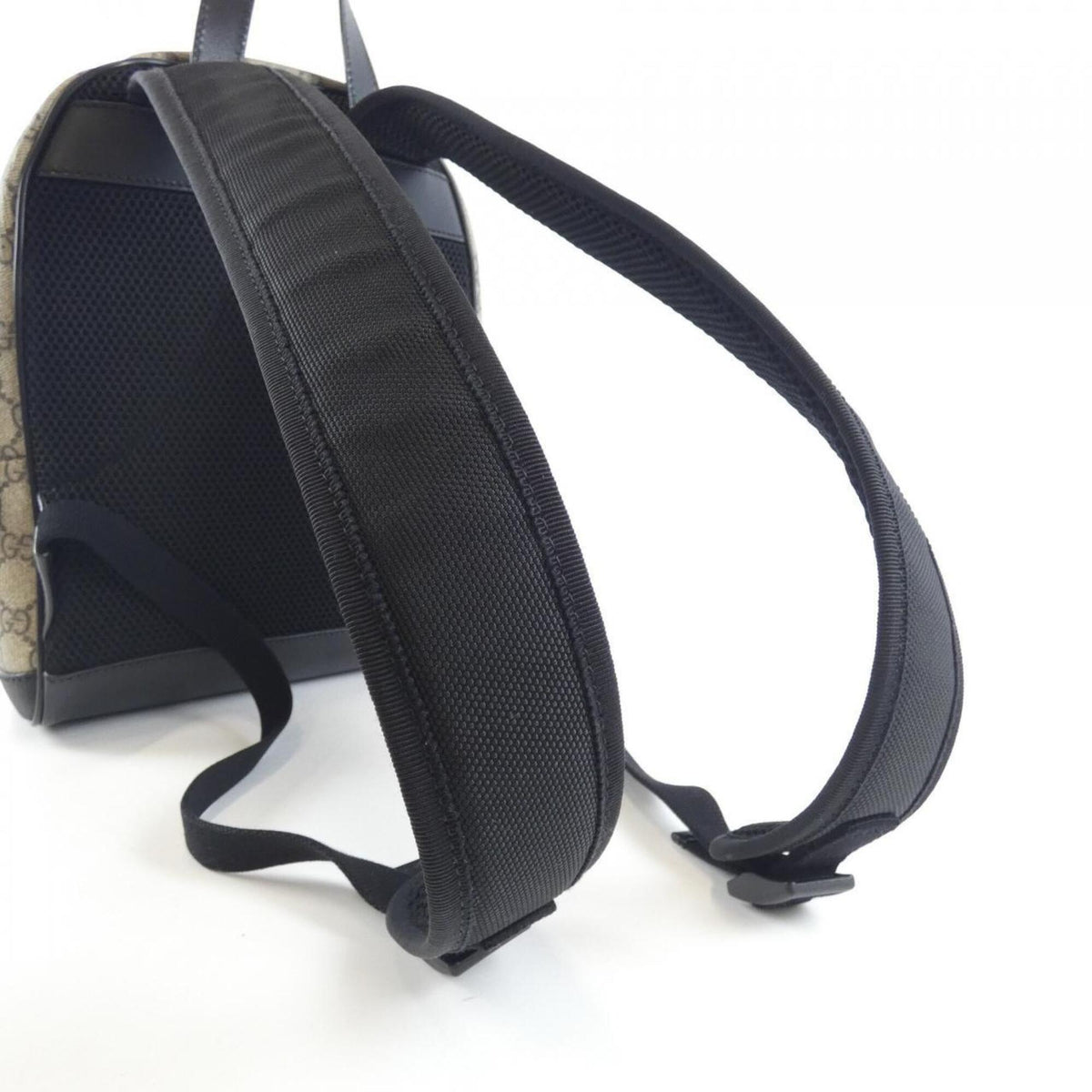 Gucci Beige Black Gg Supreme Backpack (Pre-Owned)