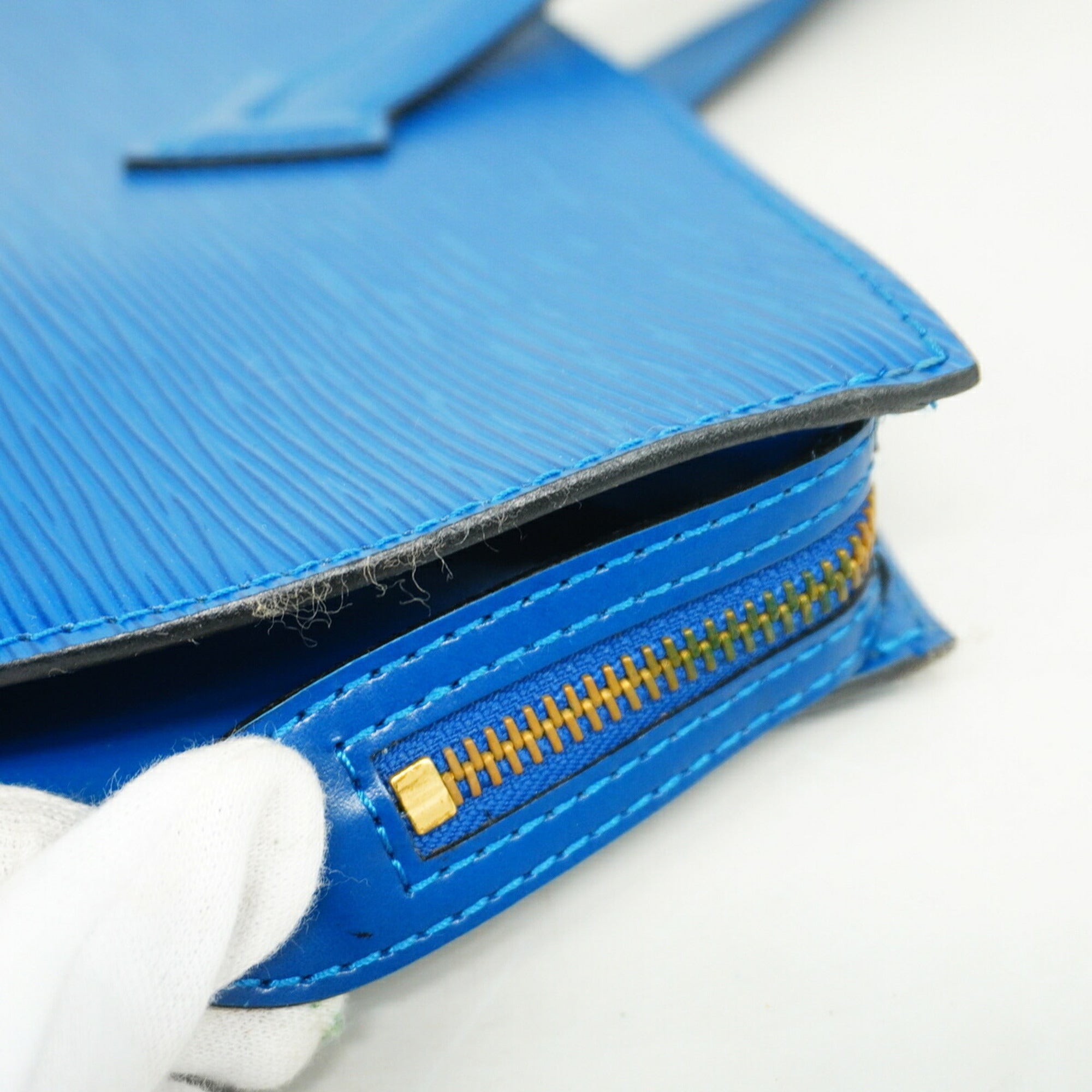 Louis Vuitton Toledo Blue Handbag (Pre-Owned)