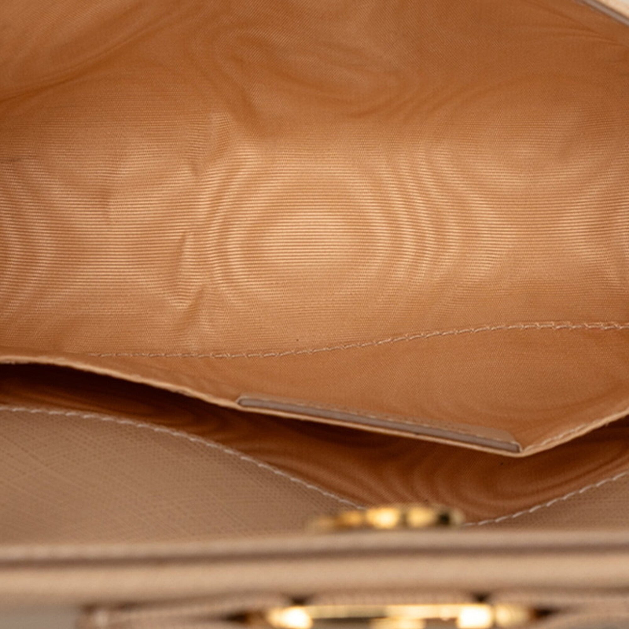Salvatore Ferragamo Beige Leather Shoulder Bag (Pre-Owned)