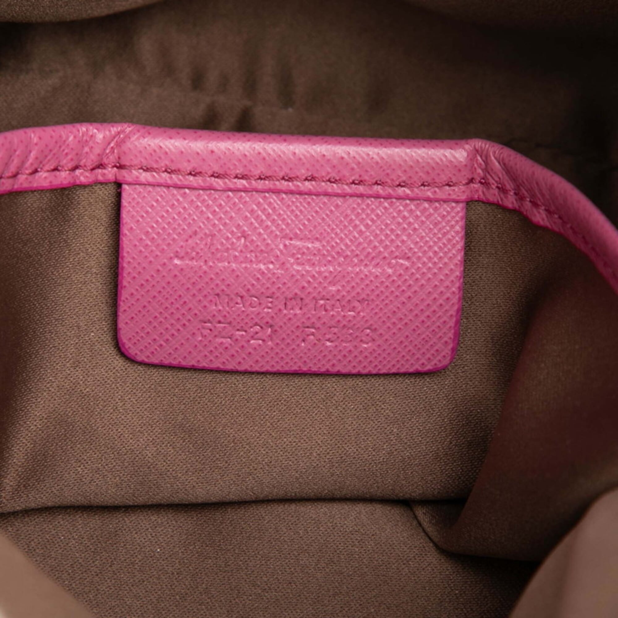 Salvatore Ferragamo Pink Leather Shoulder Bag (Pre-Owned)