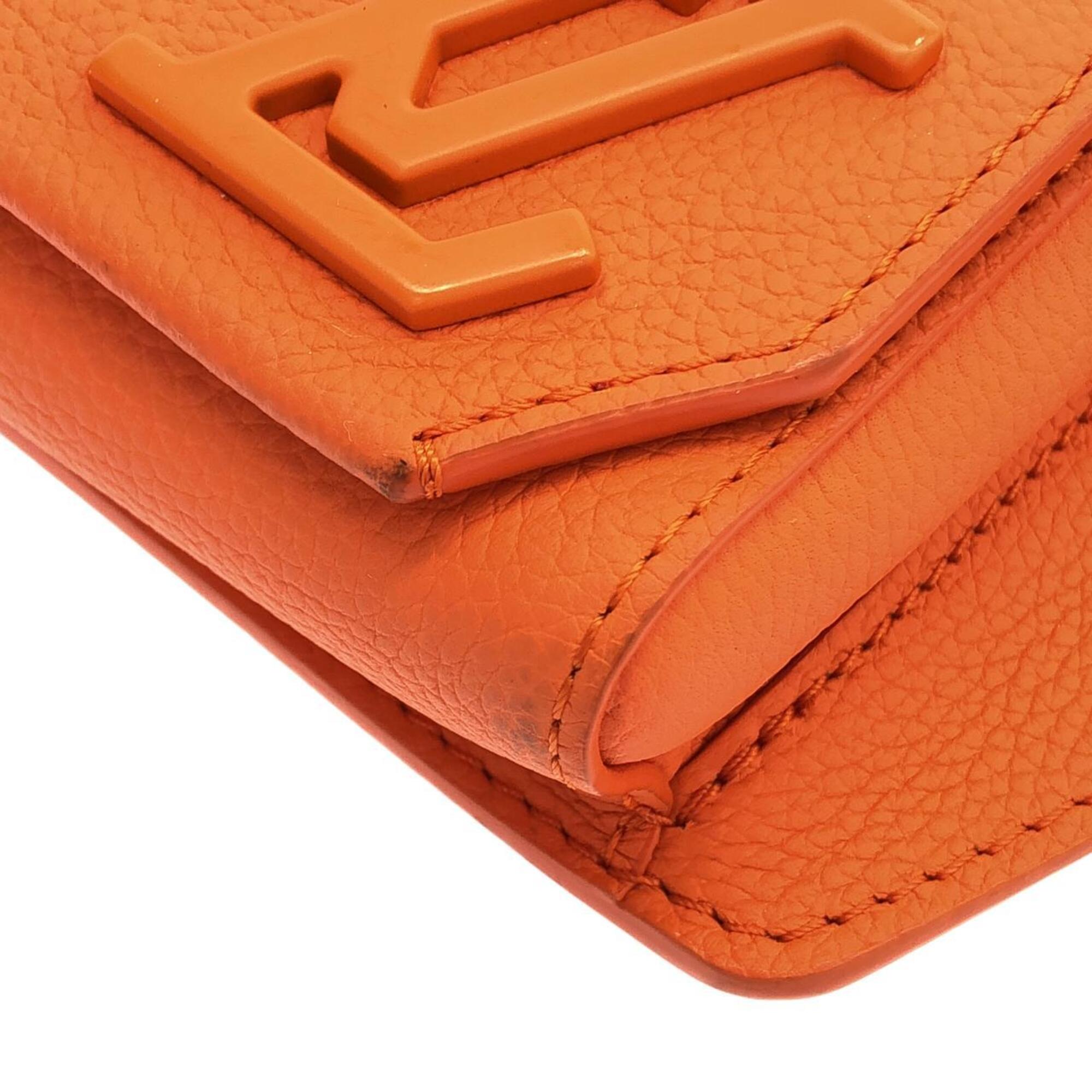 Louis Vuitton Orange Leather Shoulder Bag (Pre-Owned)