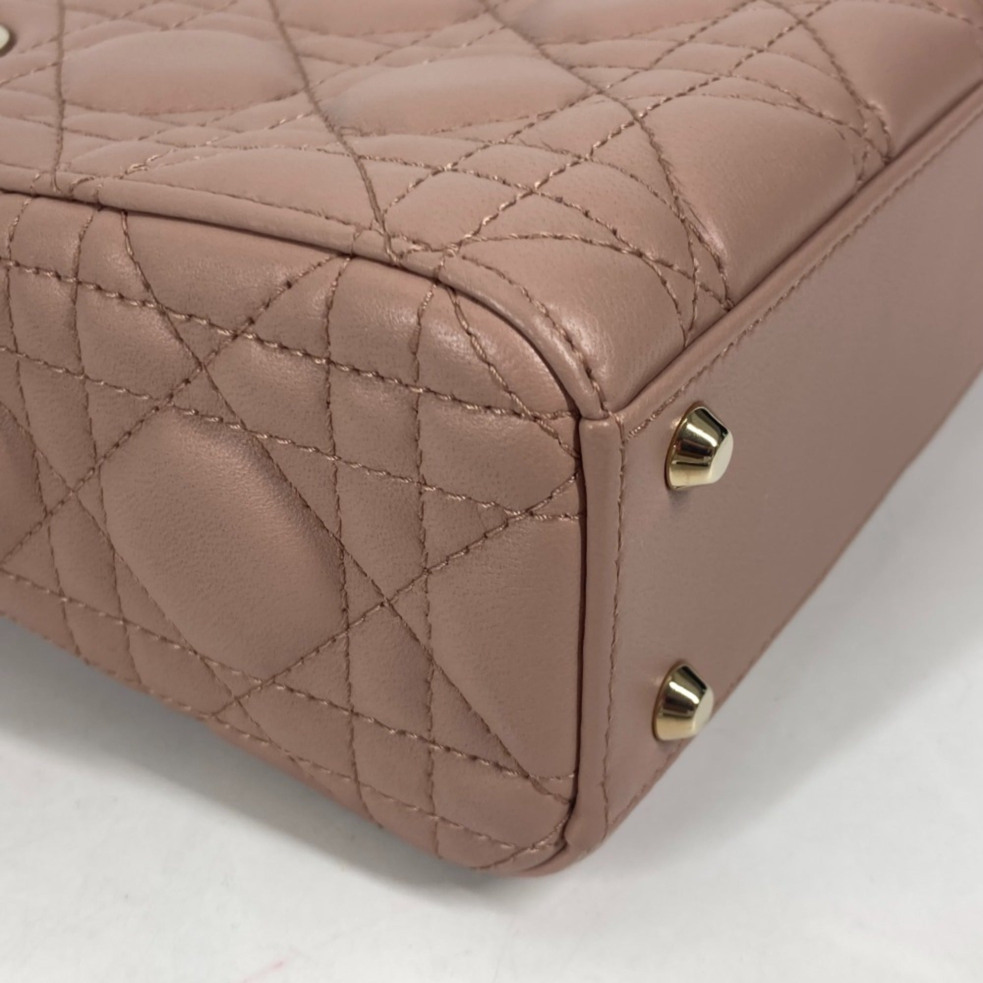 Christian Dior Beige Leather Handbag (Pre-Owned)