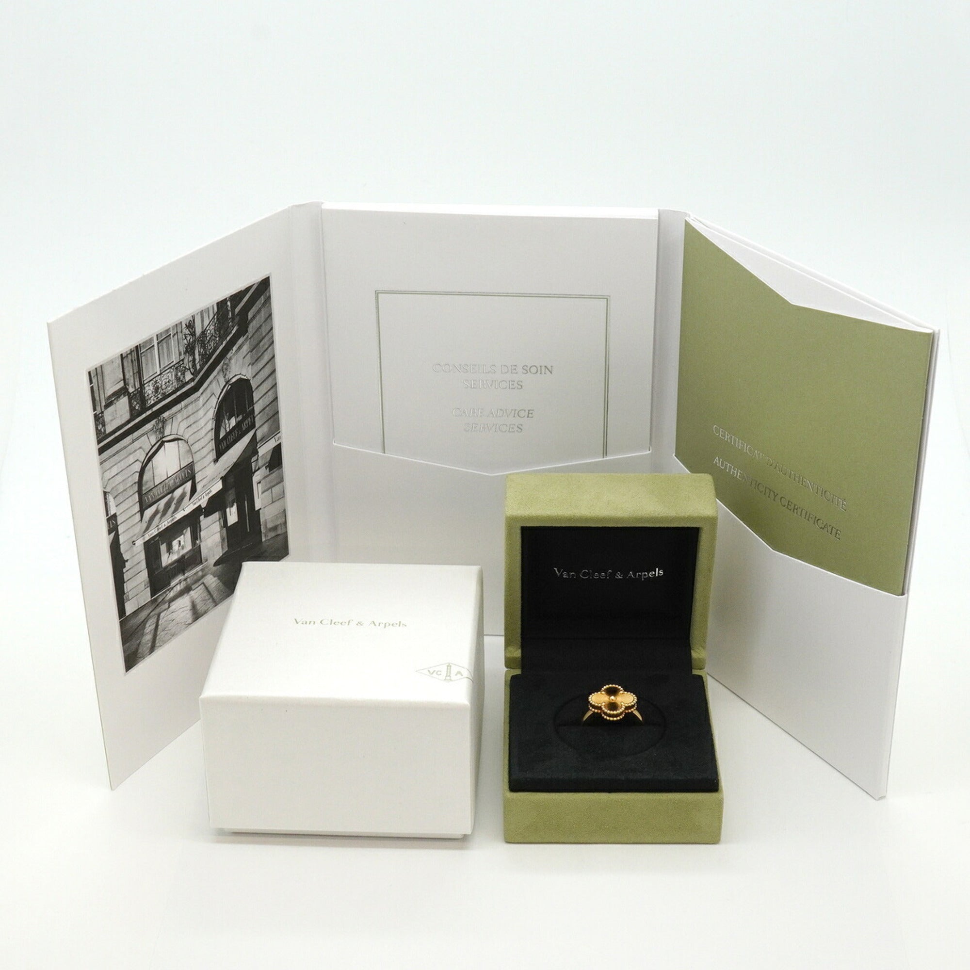 Van Cleef & Arpels Yellow Gold (18K) Band Ring (Pre-Owned)