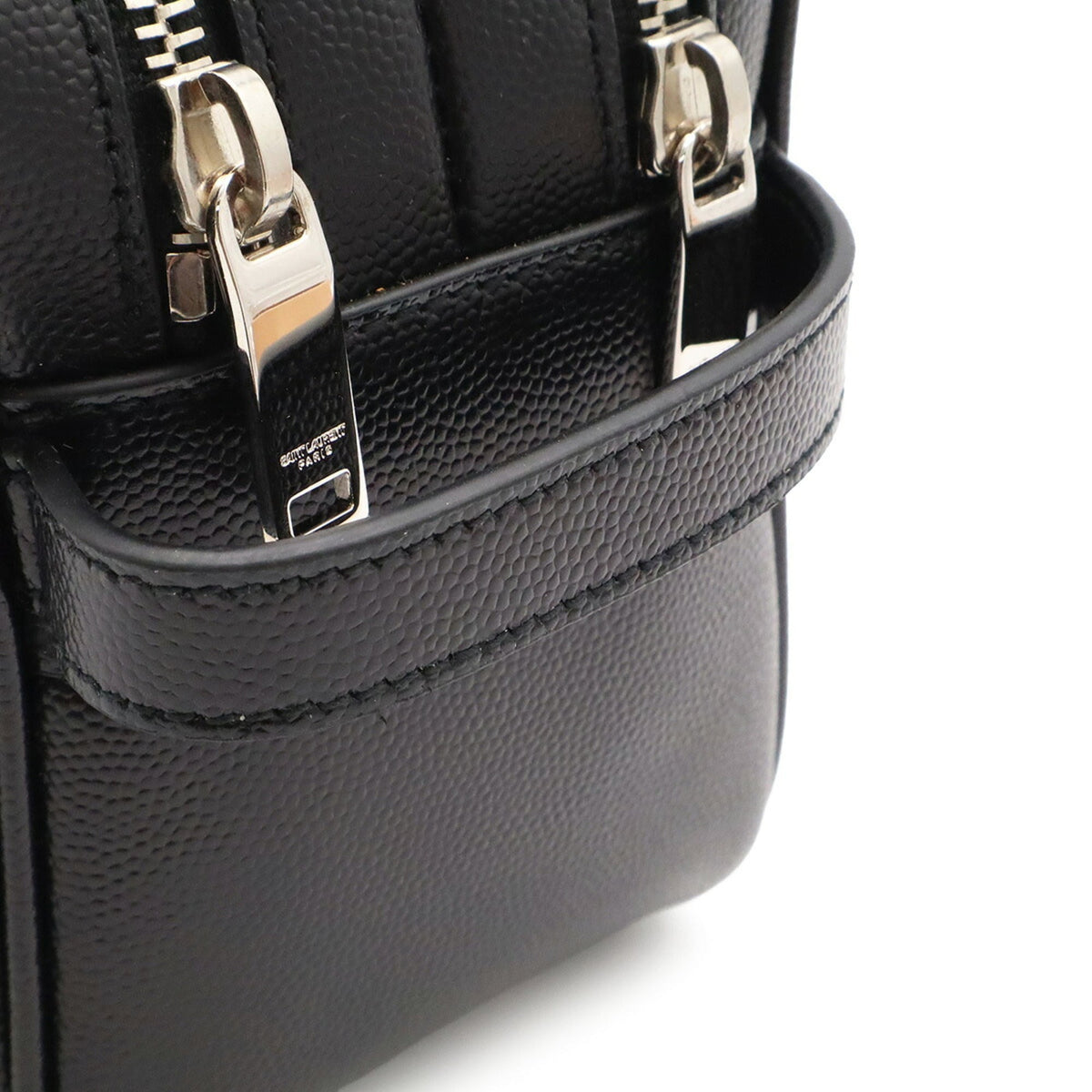 Yves Saint Laurent Black Leather Clutch Bag (Pre-Owned)