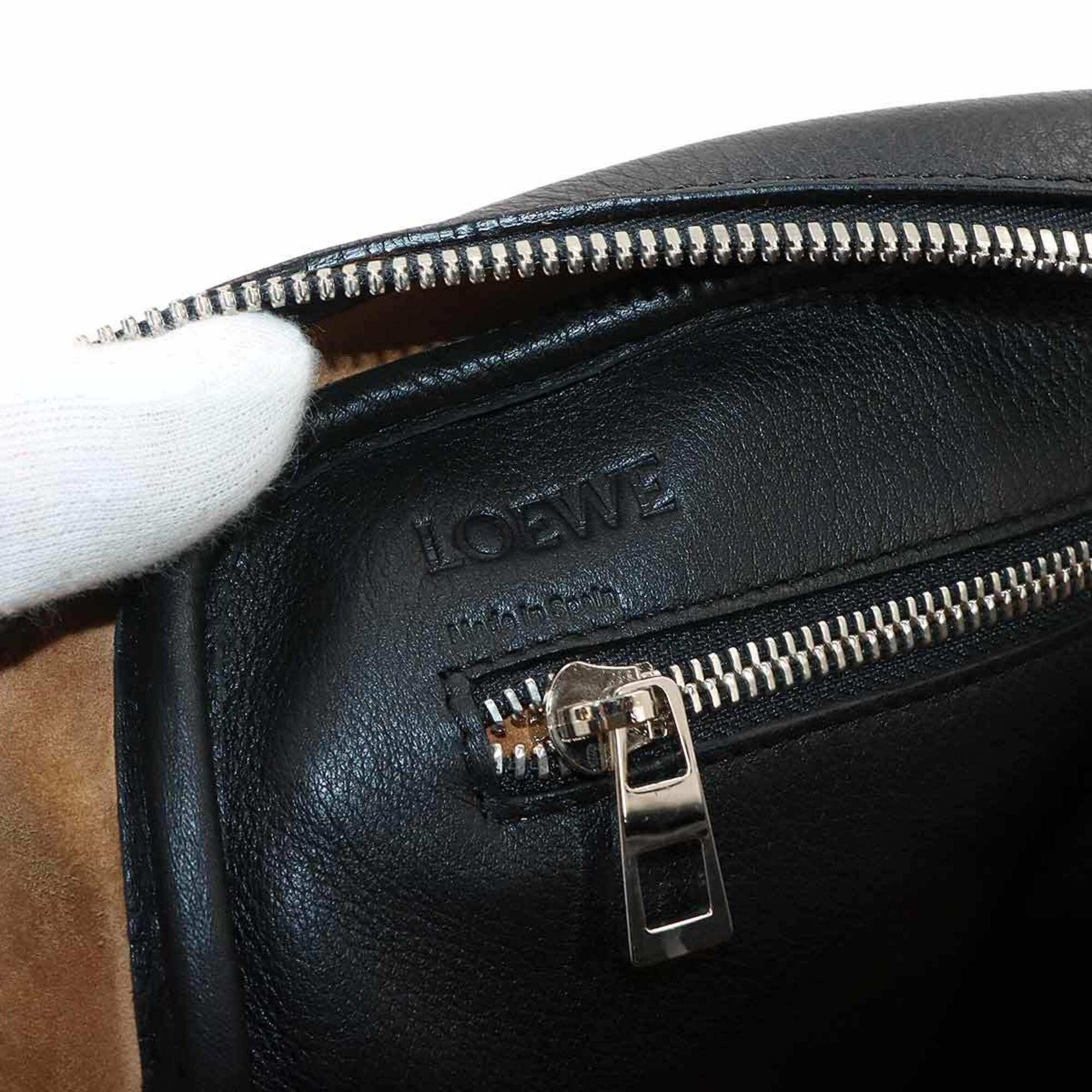 Loewe Black Leather Handbag (Pre-Owned)