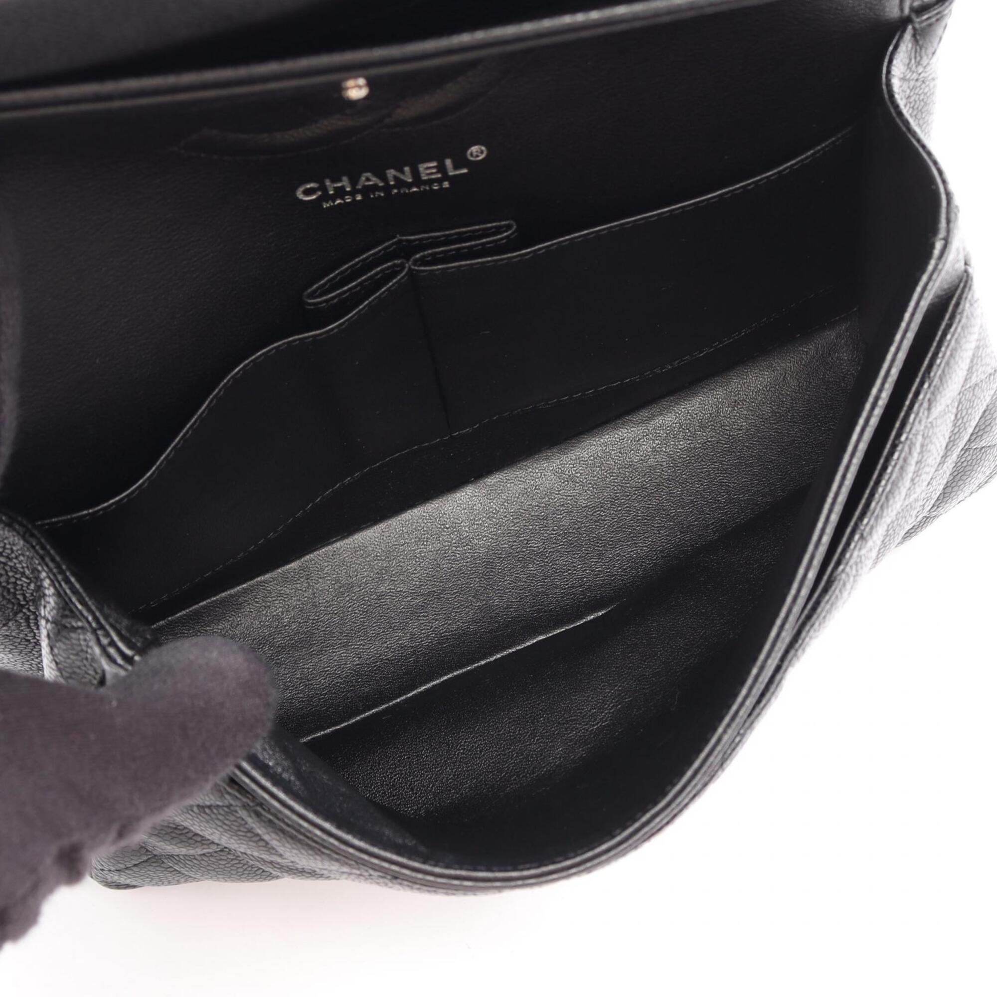 Chanel Black Grained Calfskin Handbag Shoulder Bag (Pre-Owned)