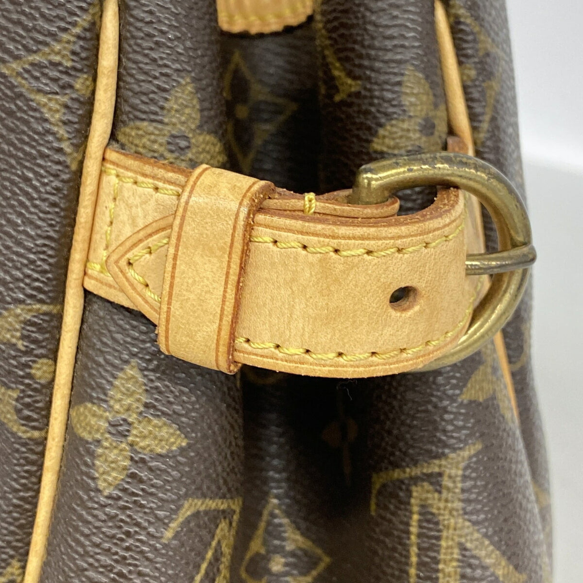 Louis Vuitton Brown Handbag (Pre-Owned)