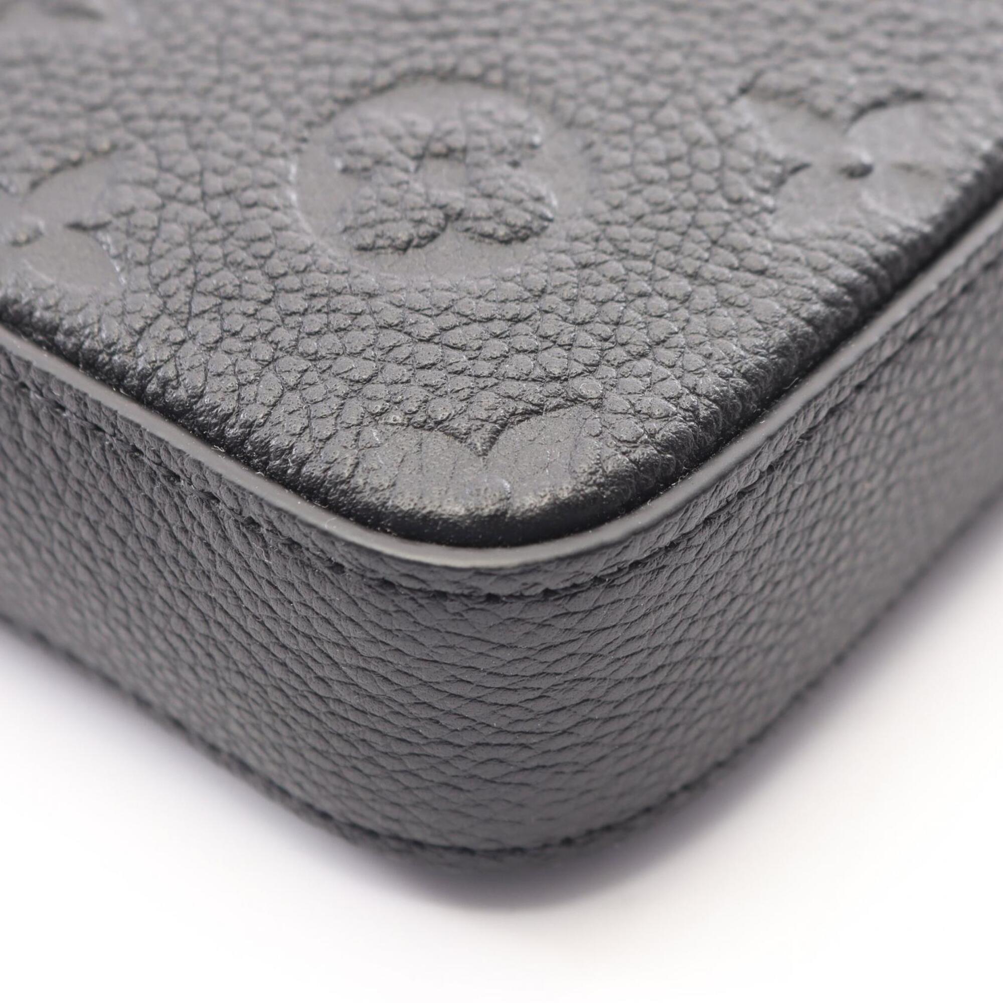 Louis Vuitton Black Leather Handbag Pochette Pouch Shoulder Bag (Pre-Owned)